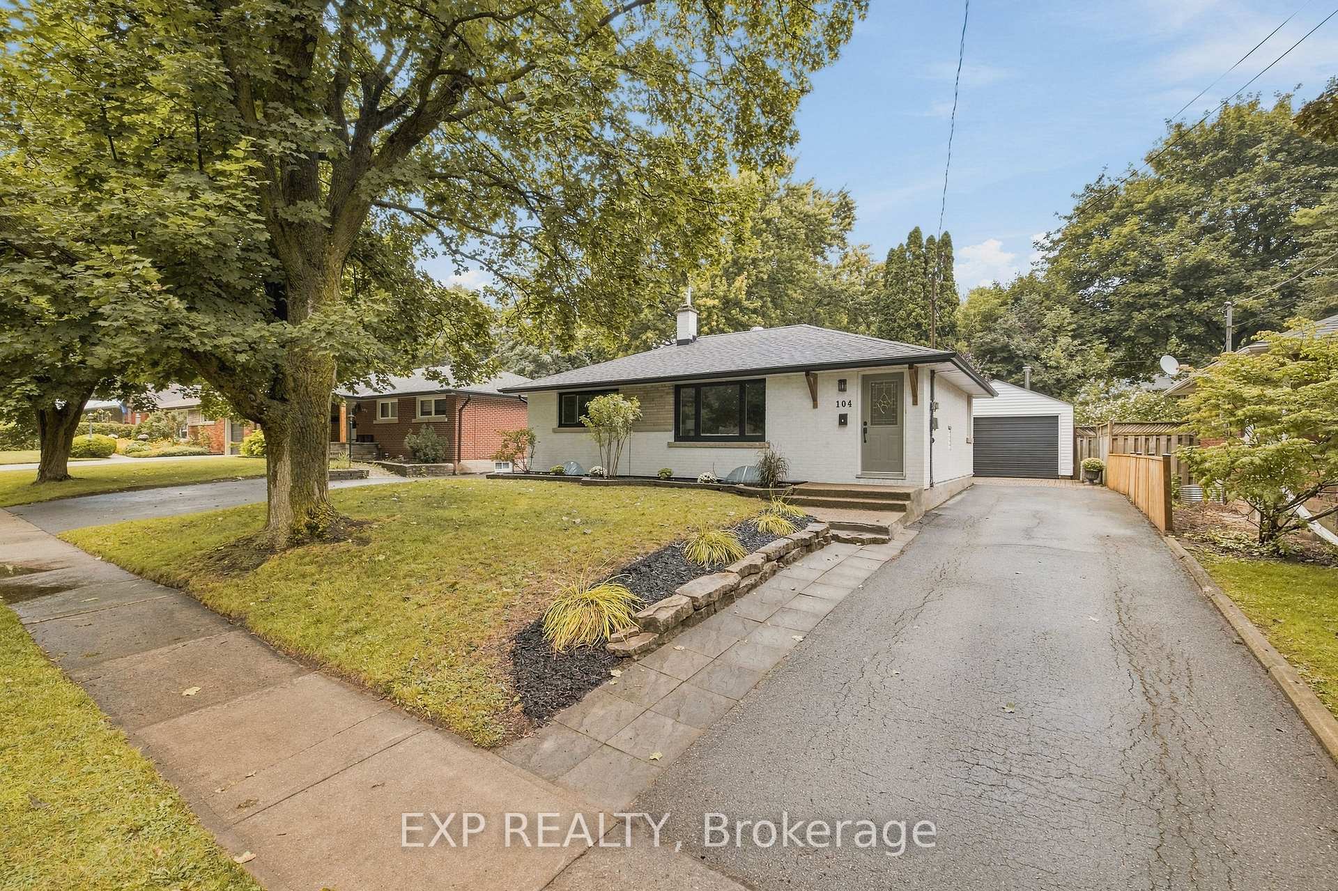 Photo 45 of 104 Kensington Street, Guelph, Riverside Park — HOMEH