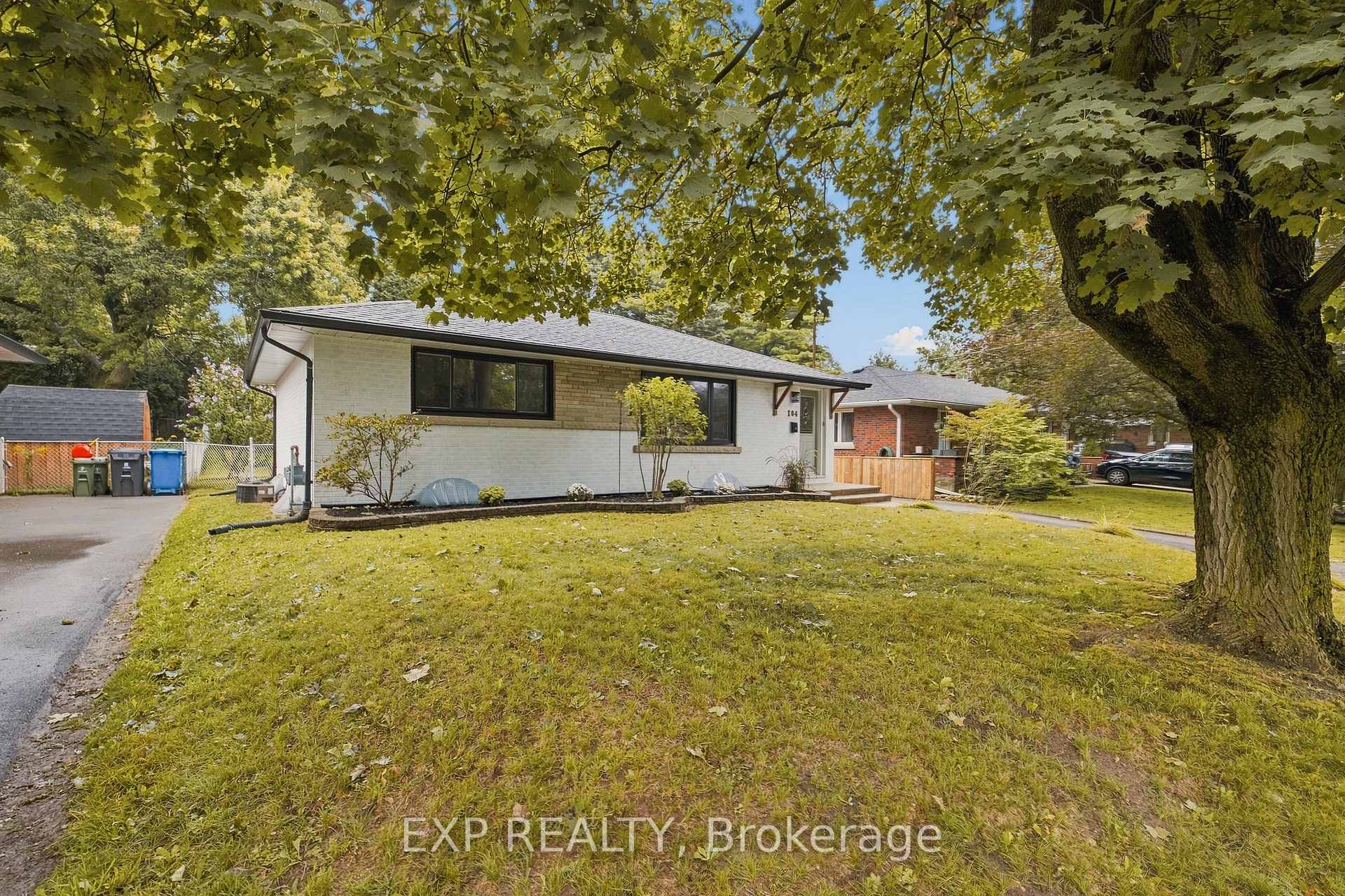 Photo 51 of 104 Kensington Street, Guelph, Riverside Park — HOMEH