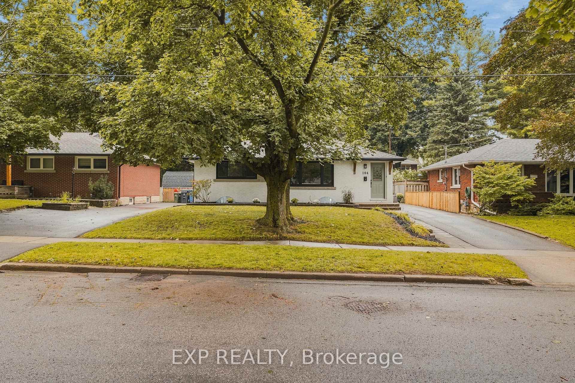 Photo 52 of 104 Kensington Street, Guelph, Riverside Park — HOMEH