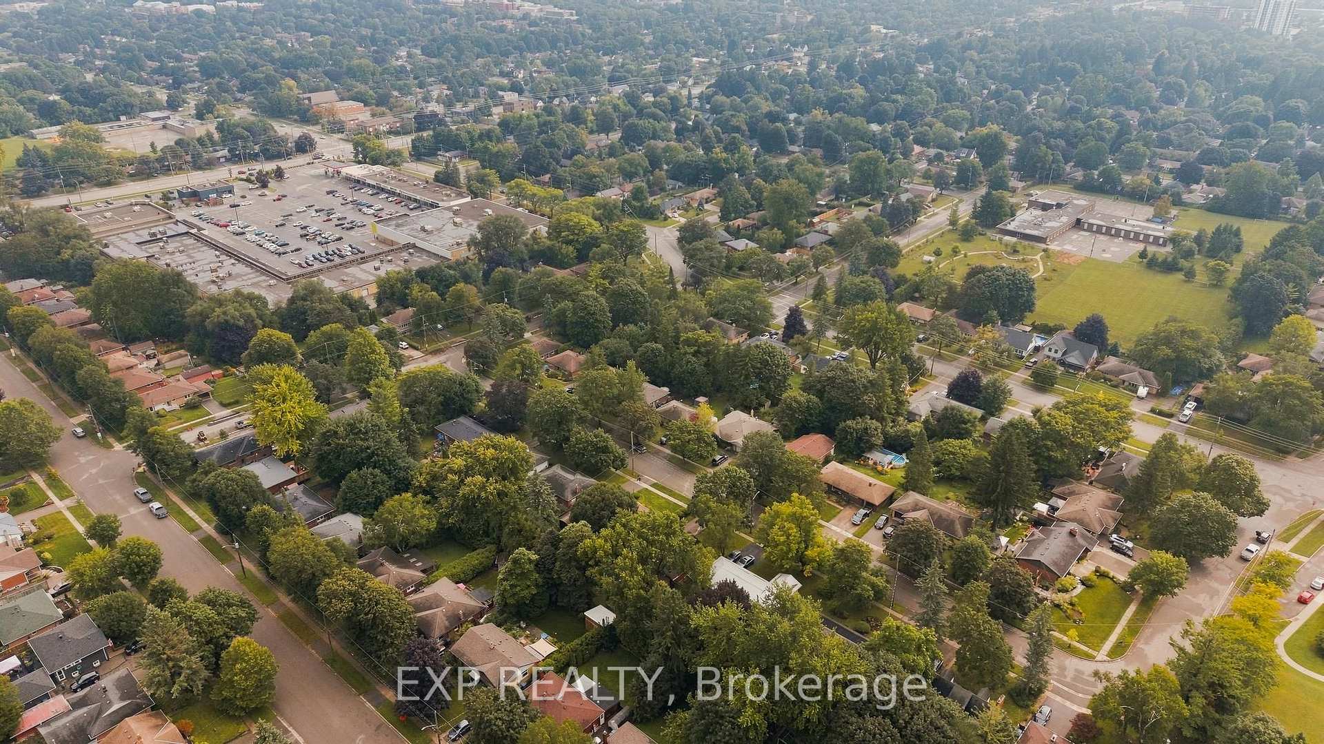 Photo 42 of 104 Kensington Street, Guelph, Riverside Park — HOMEH