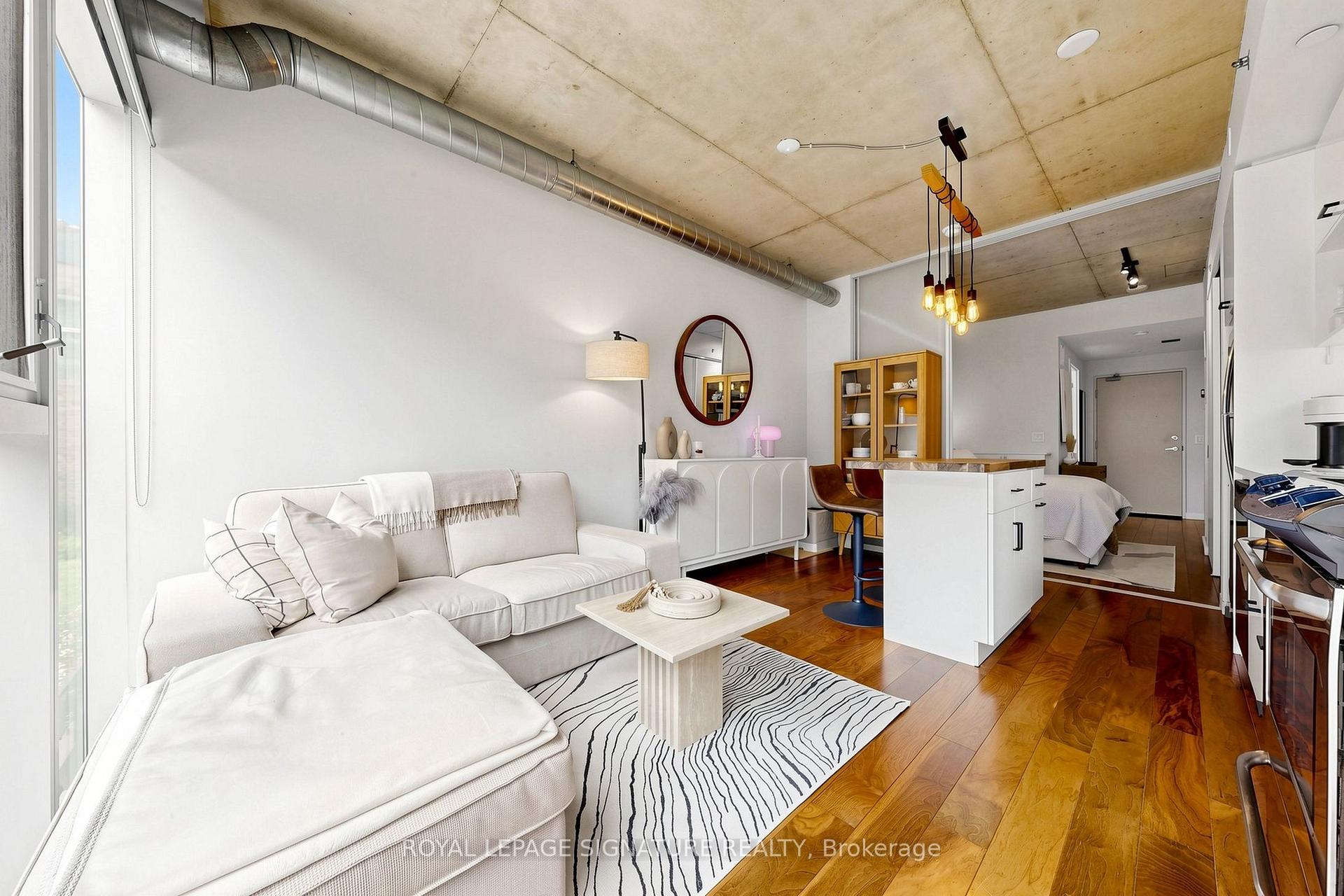 Photo 4 of Unit 414, 32 Trolley Crescent, Toronto, Moss Park — HOMEH