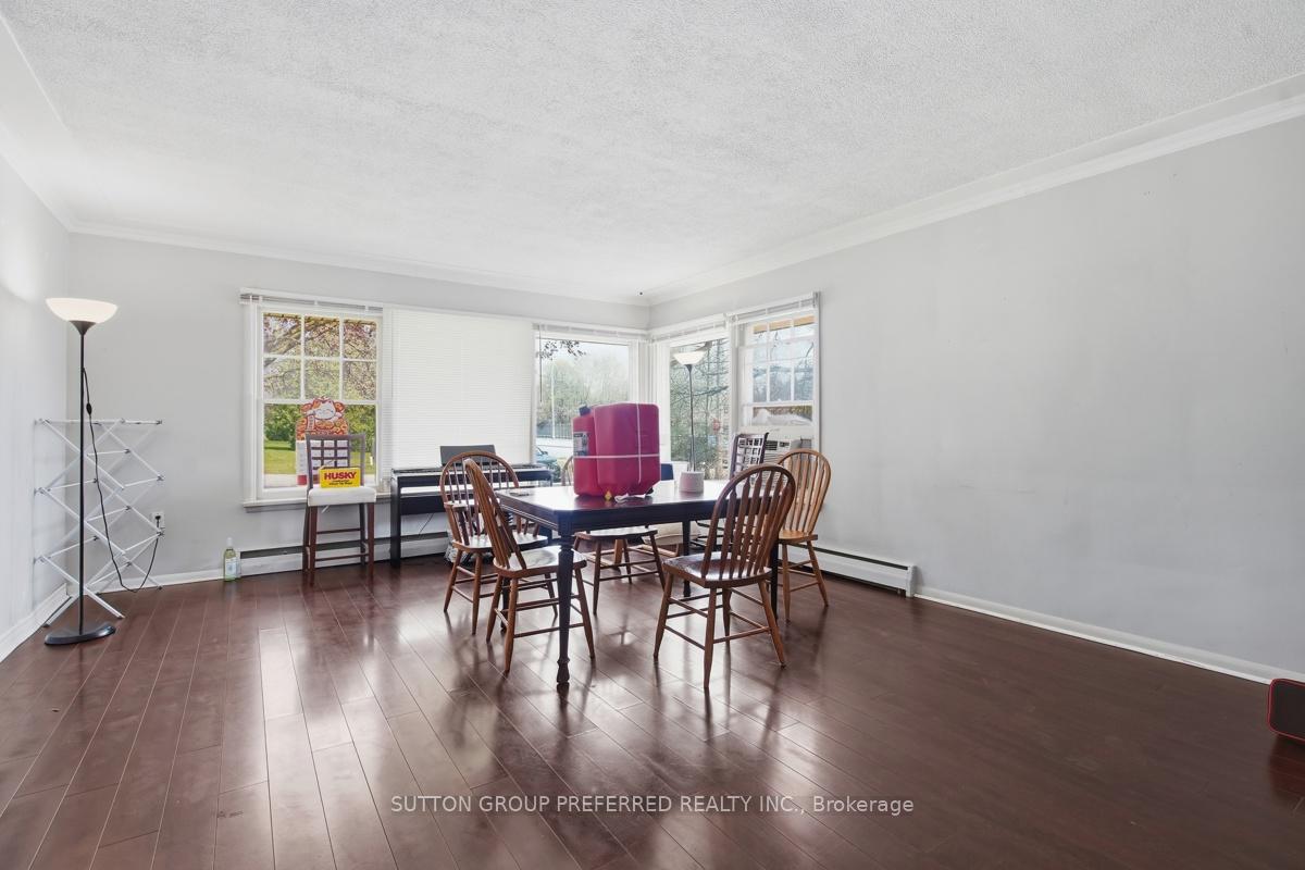Photo 5 of 2 Ruskin Court, London, North J — HOMEH