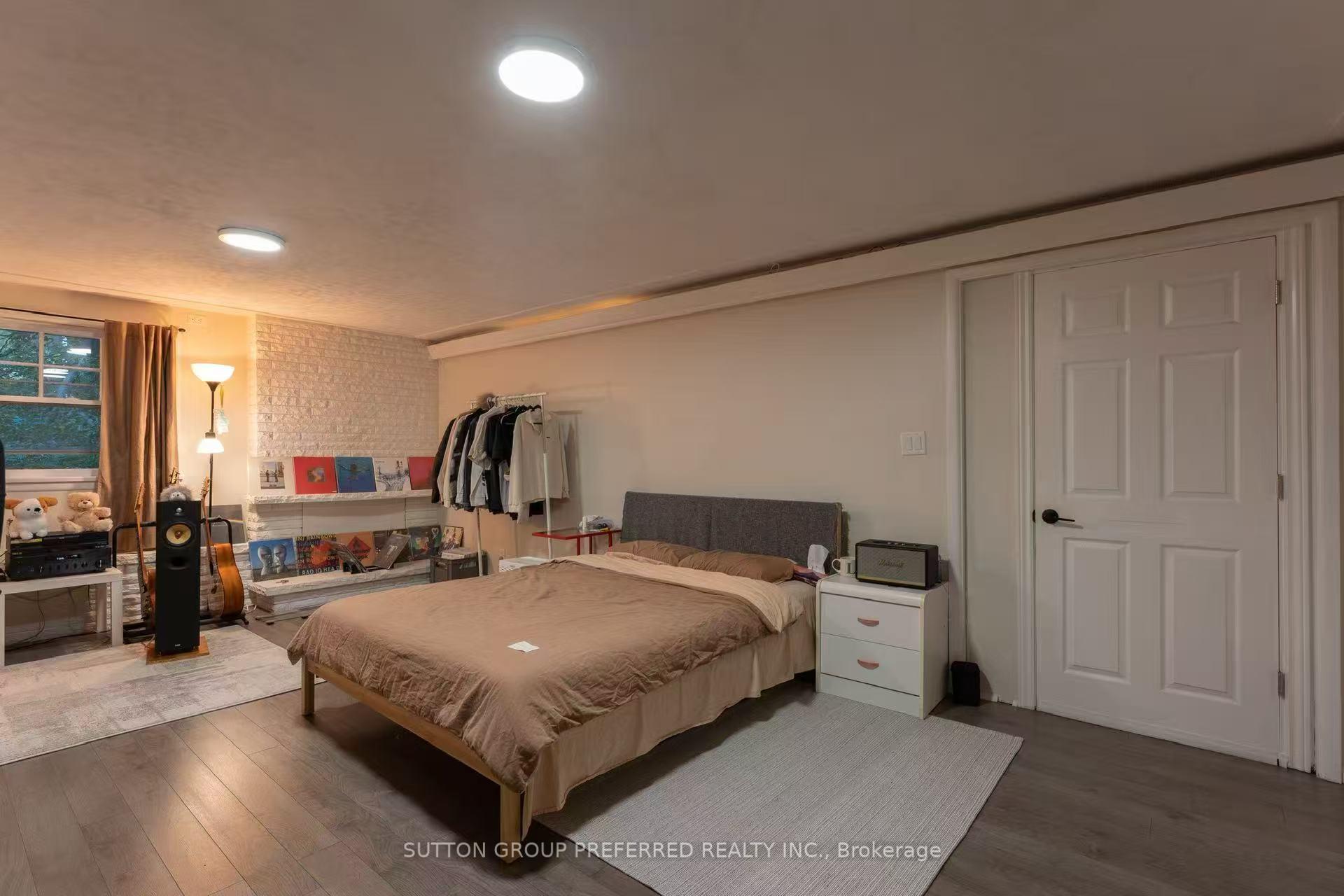 Photo 13 of 2 Ruskin Court, London, North J — HOMEH
