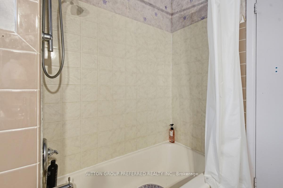 Photo 21 of 2 Ruskin Court, London, North J — HOMEH