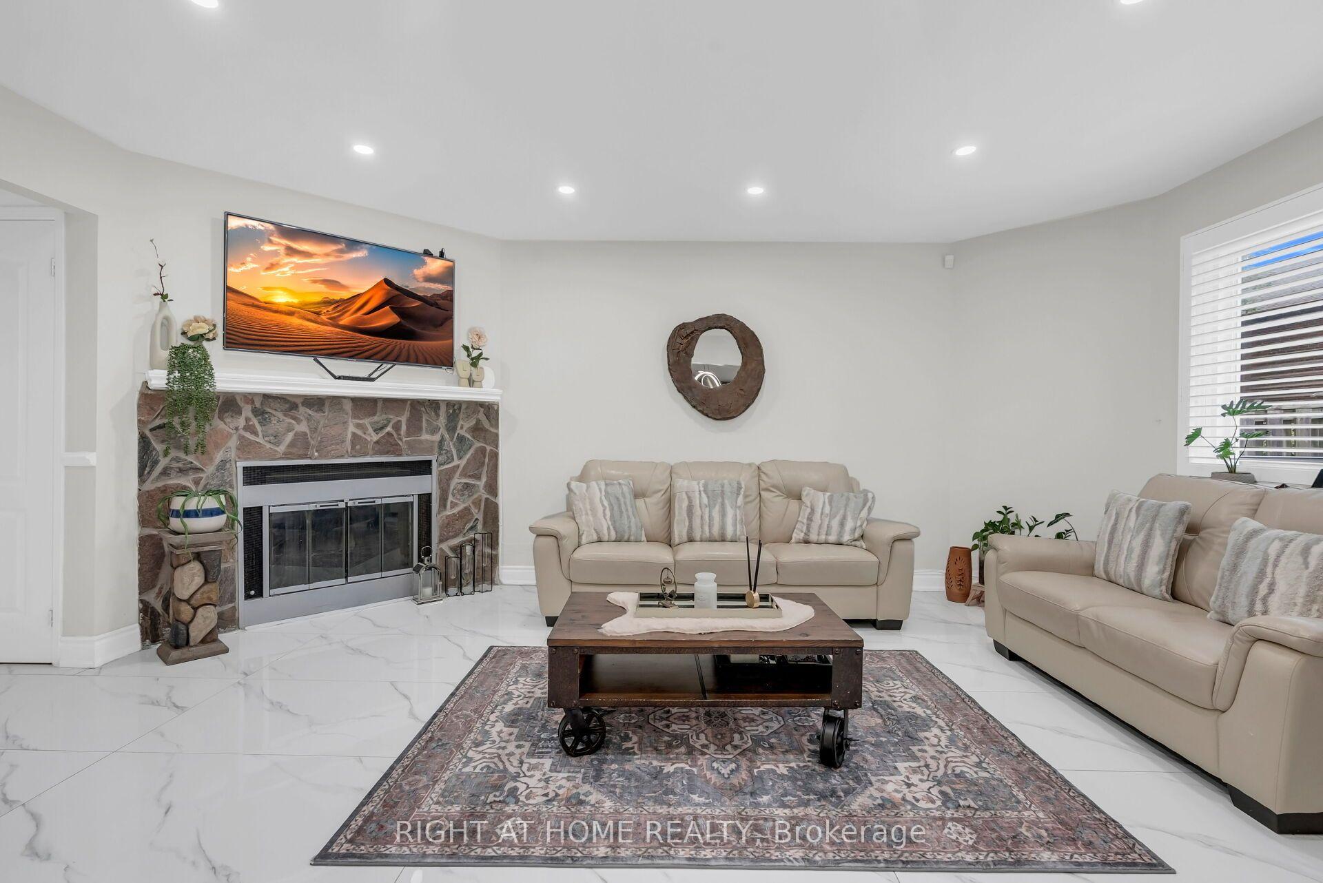 Photo 11 of 4487 Inchbury Road, Mississauga, Central Erin Mills — HOMEH