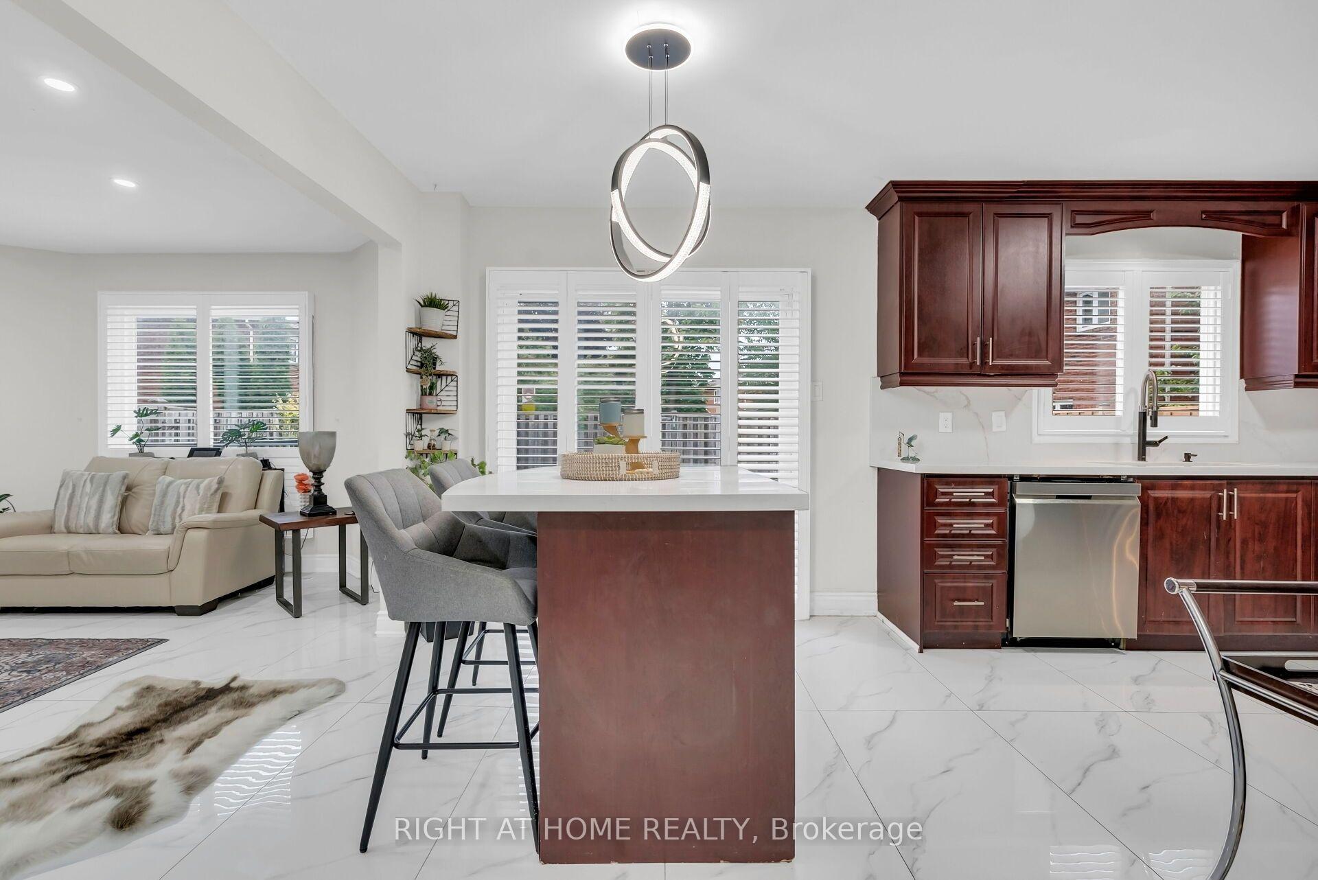 Photo 13 of 4487 Inchbury Road, Mississauga, Central Erin Mills — HOMEH