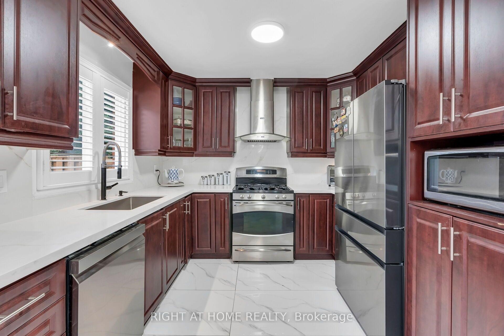 Photo 14 of 4487 Inchbury Road, Mississauga, Central Erin Mills — HOMEH
