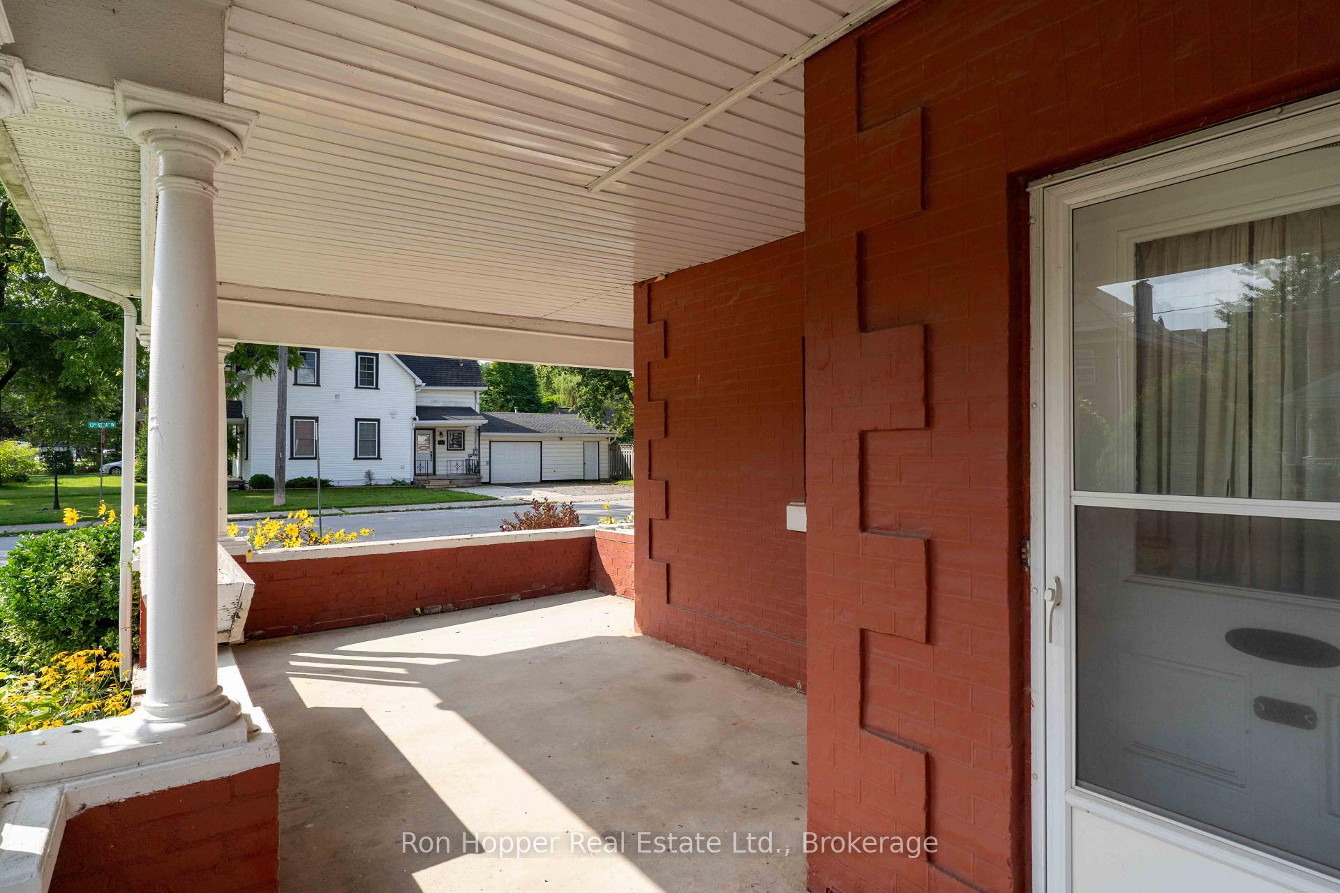 Photo 8 of 1358 4th Avenue W, Owen Sound — HOMEH