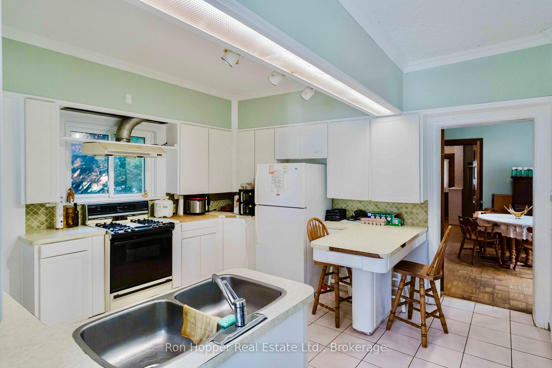 Photo 20 of 1358 4th Avenue W, Owen Sound — HOMEH
