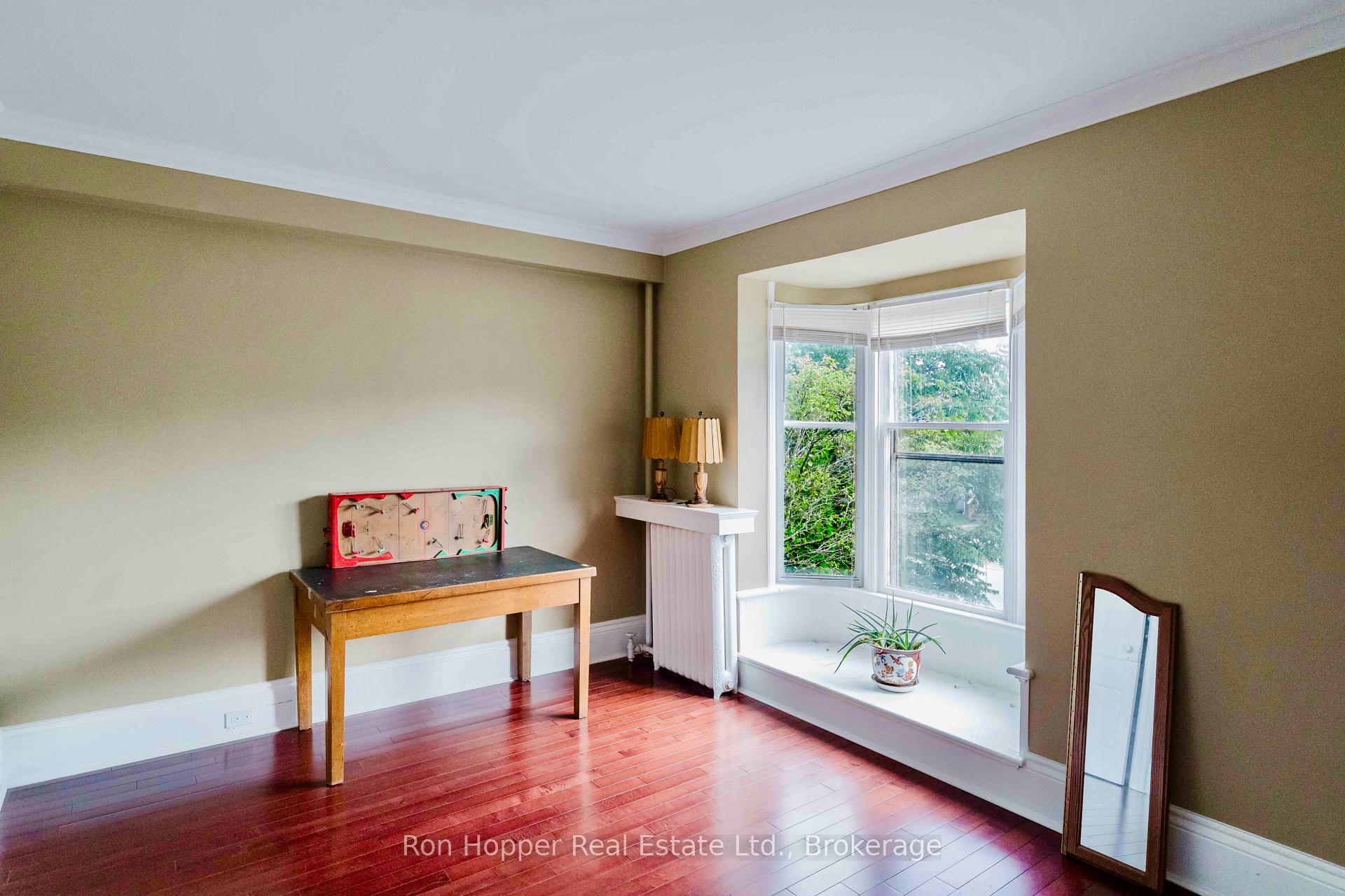 Photo 21 of 1358 4th Avenue W, Owen Sound — HOMEH