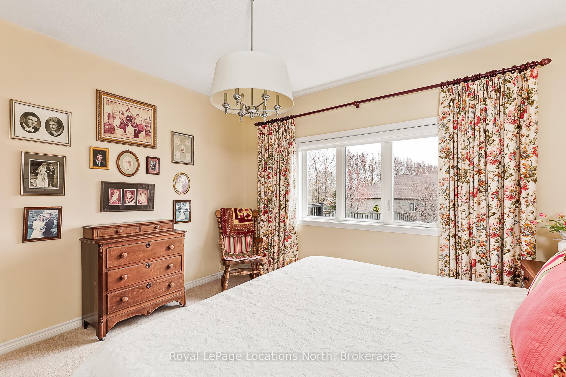 Photo 16 of 6 Thomas Drive, Collingwood — HOMEH