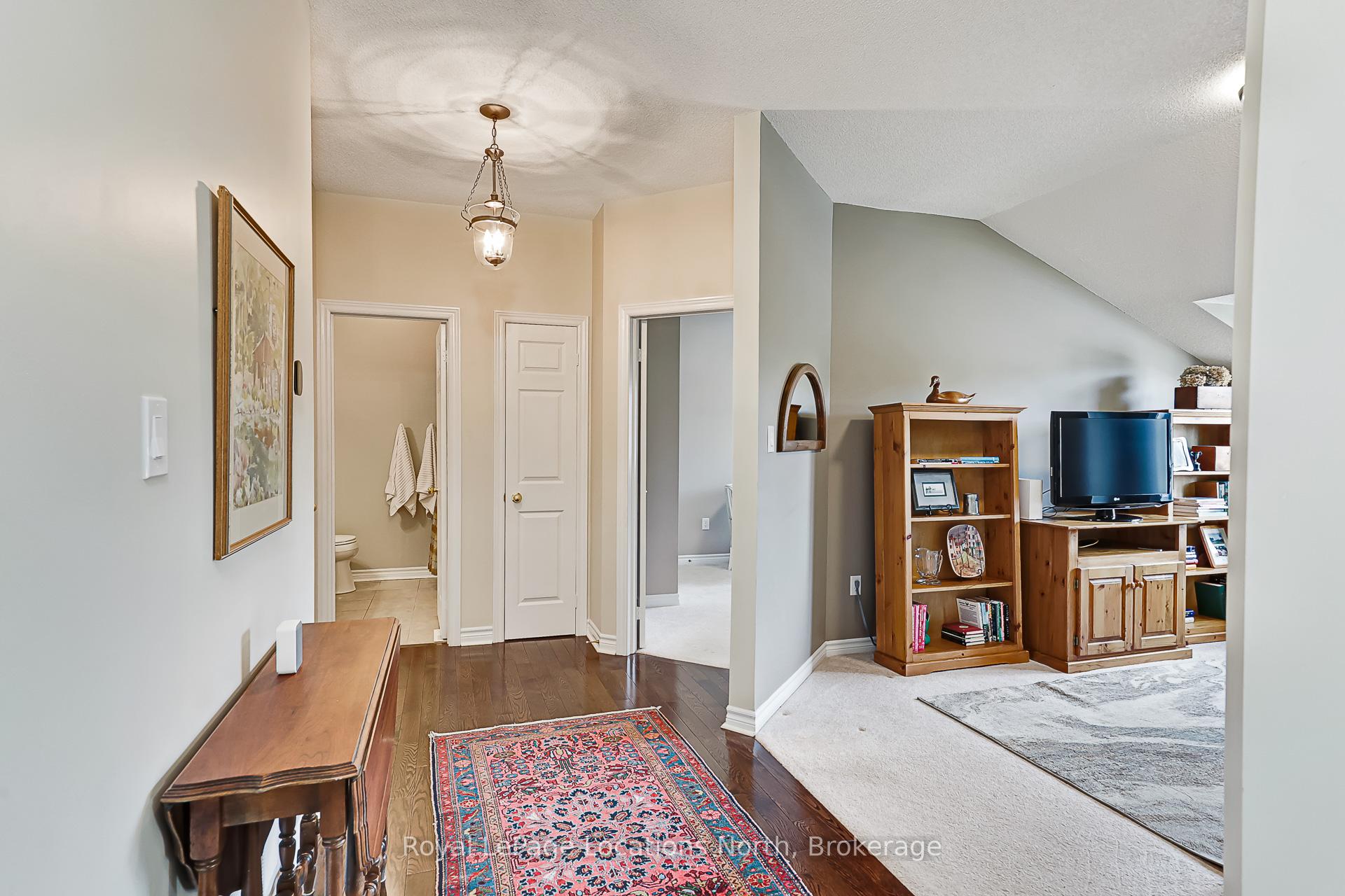Photo 21 of 6 Thomas Drive, Collingwood — HOMEH