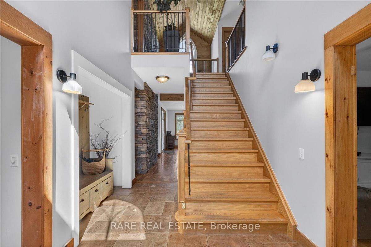 Photo 8 of 3938 Hogback Road, Clearview, Rural Clearview — HOMEH