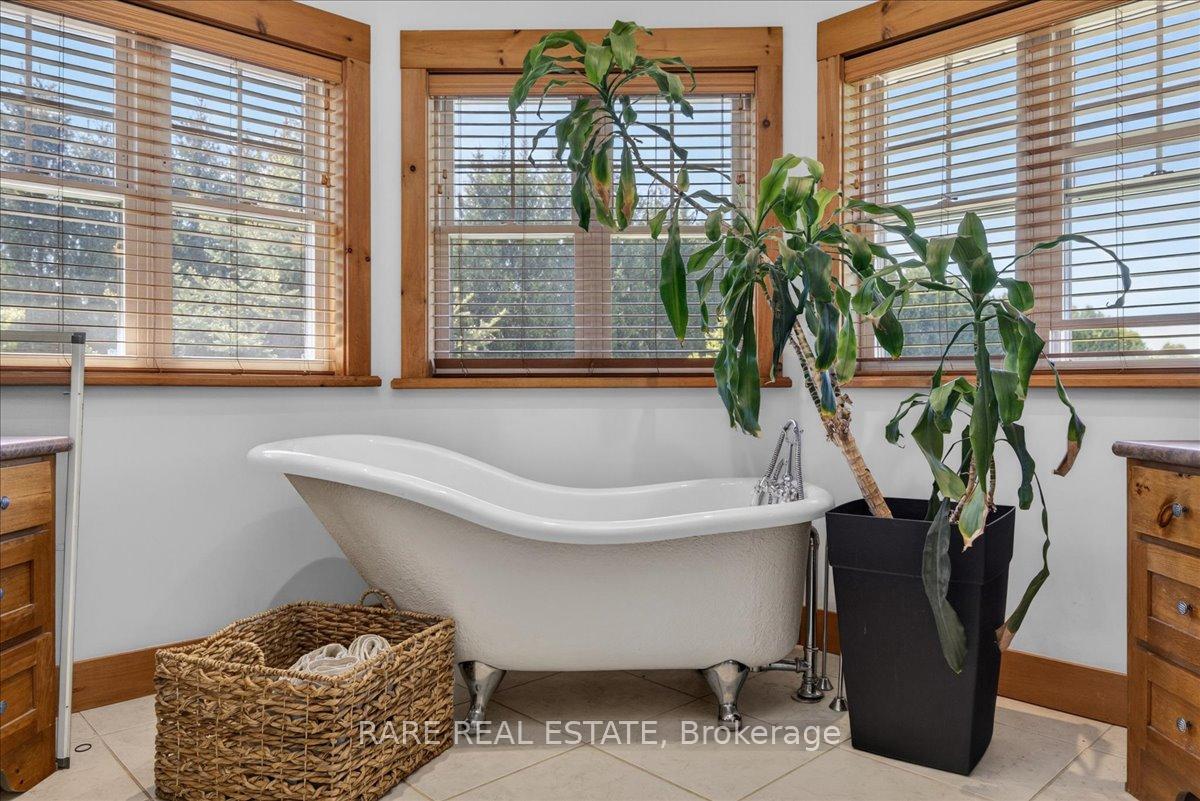 Photo 30 of 3938 Hogback Road, Clearview, Rural Clearview — HOMEH