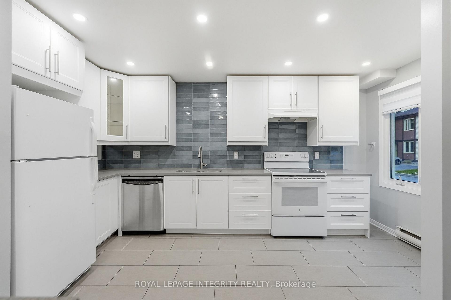 Photo 8 of Unit 54, 811 Connaught Avenue, Ottawa, Queensway Terrace North — HOMEH