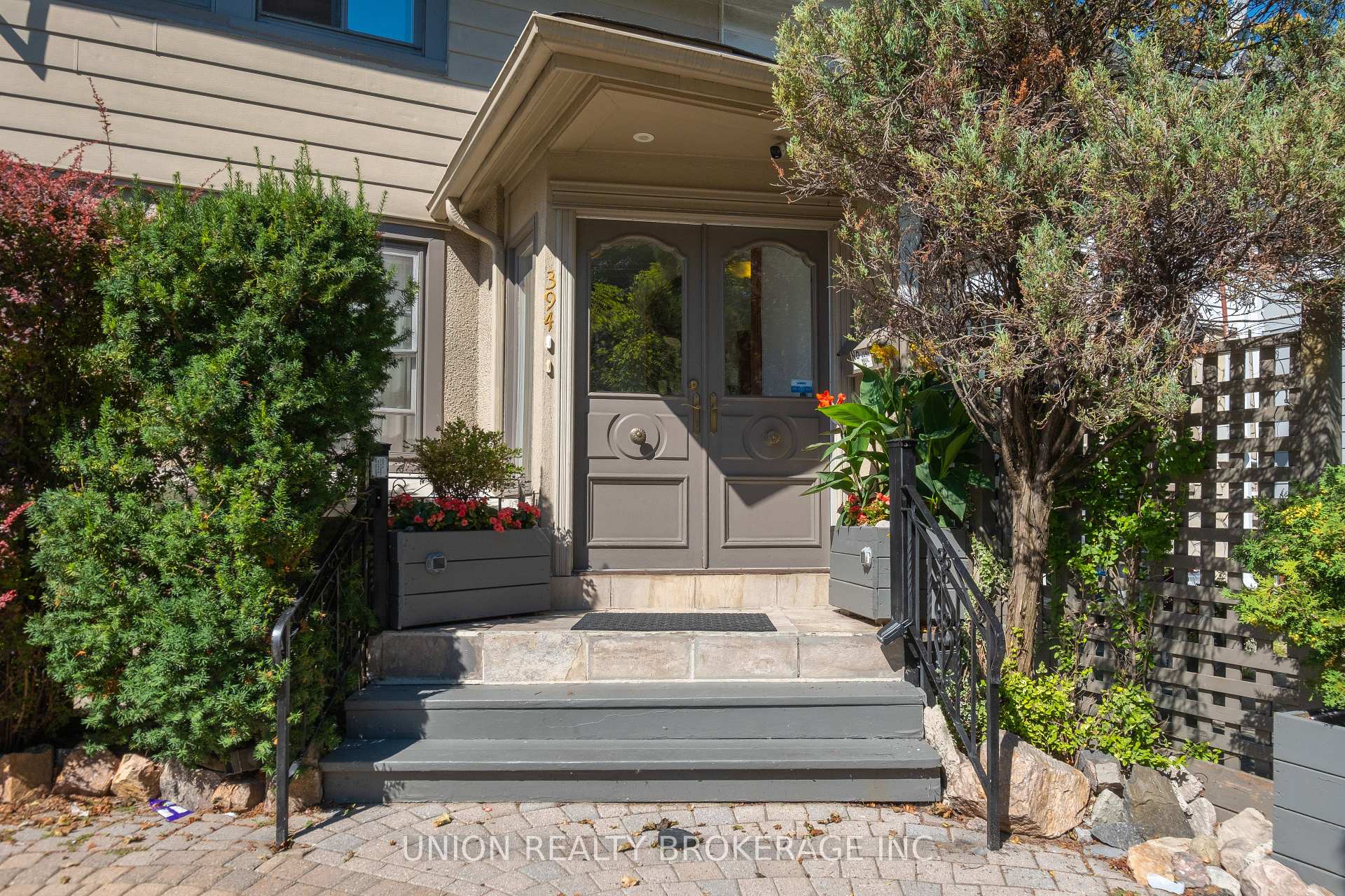 Photo 2 of 394 Coxwell Avenue, Toronto, Greenwood-Coxwell — HOMEH