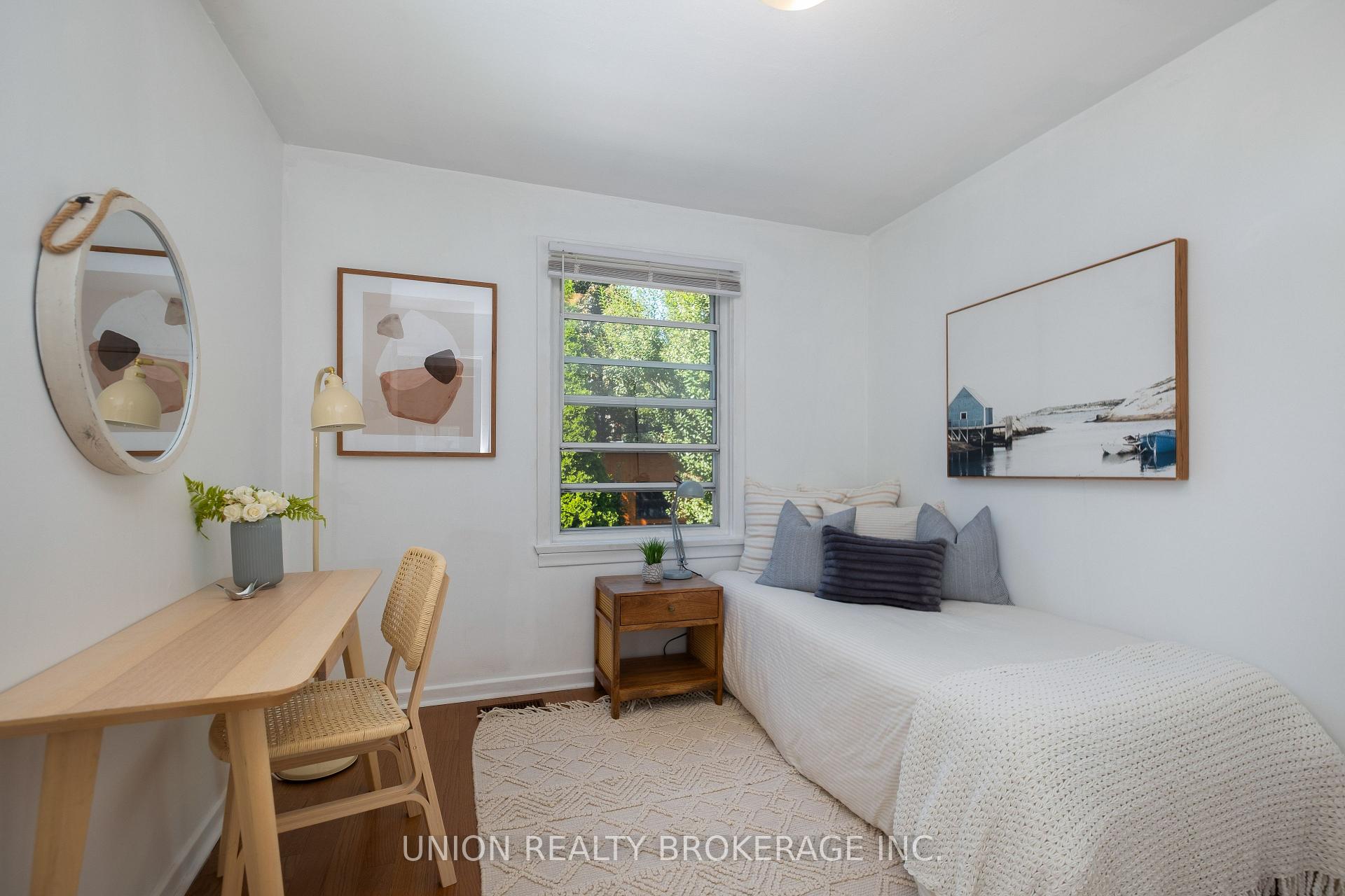 Photo 15 of 394 Coxwell Avenue, Toronto, Greenwood-Coxwell — HOMEH