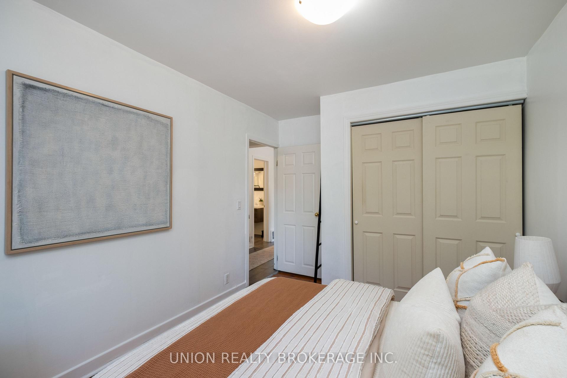 Photo 18 of 394 Coxwell Avenue, Toronto, Greenwood-Coxwell — HOMEH