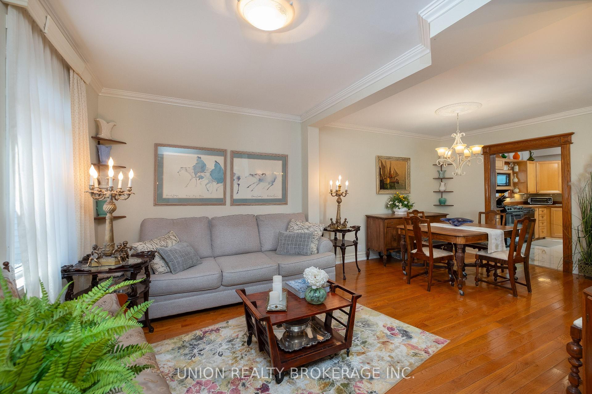 Photo 19 of 394 Coxwell Avenue, Toronto, Greenwood-Coxwell — HOMEH
