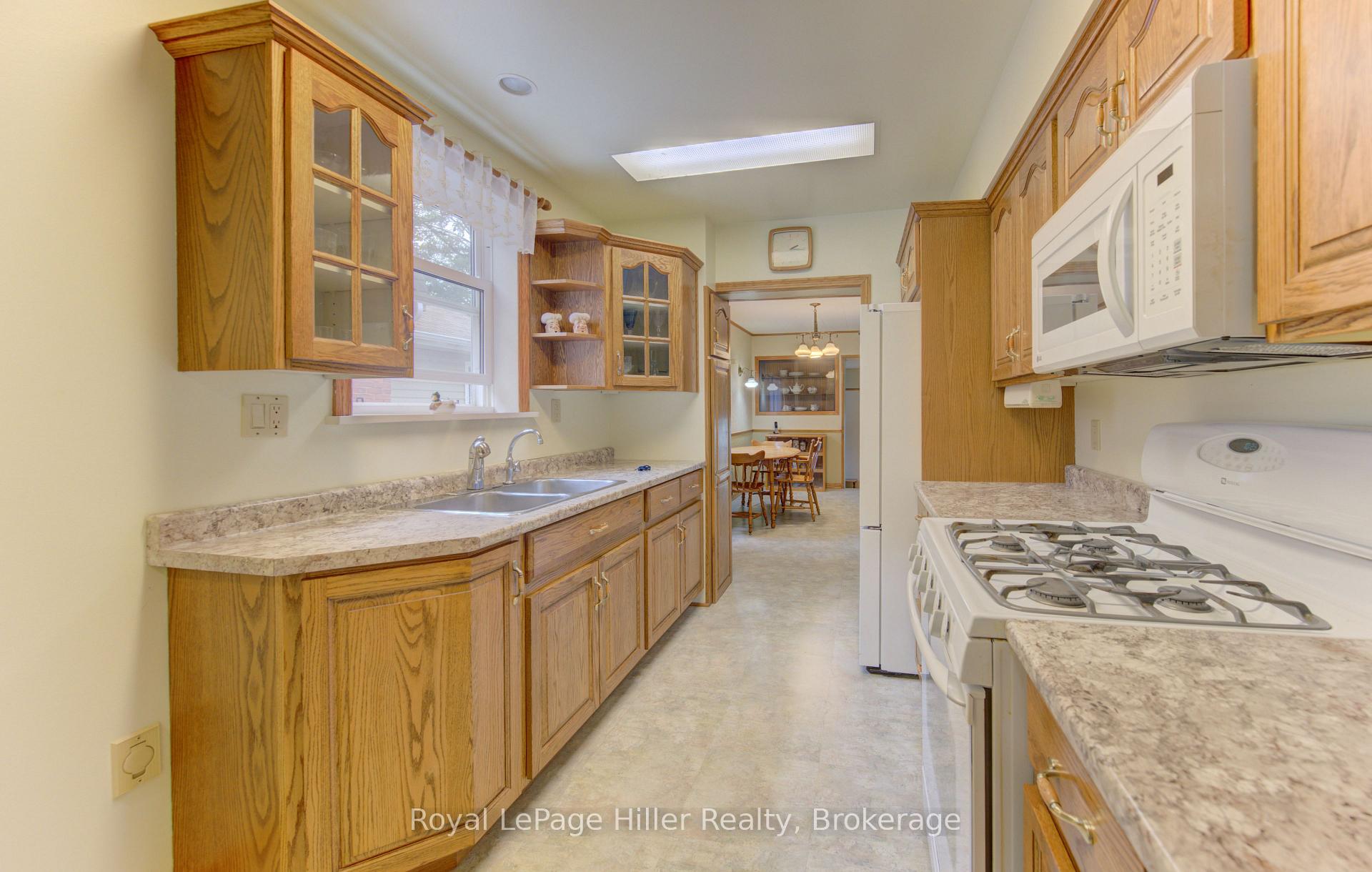 Photo 15 of 69 Cherry Street, Stratford — HOMEH