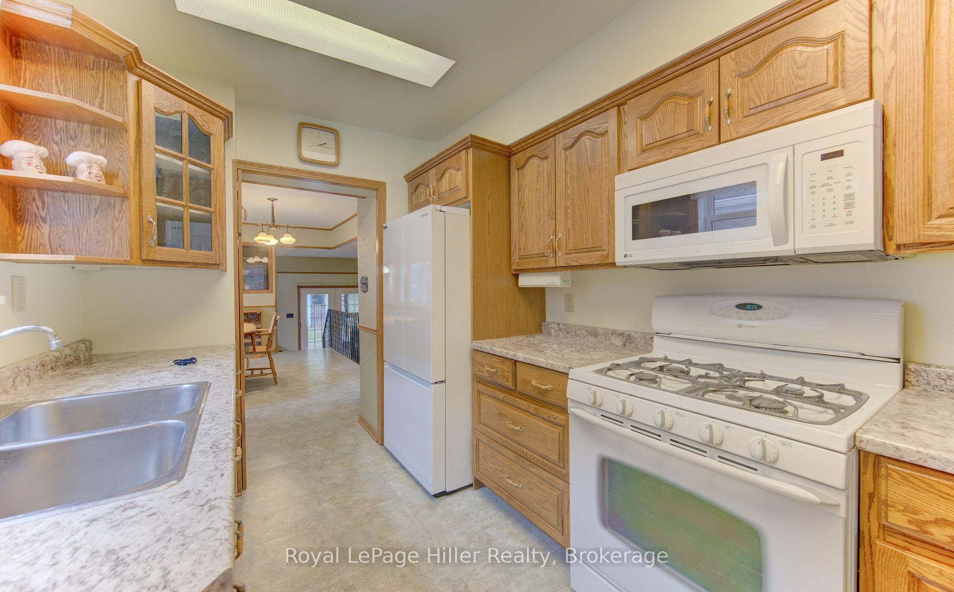 Photo 16 of 69 Cherry Street, Stratford — HOMEH