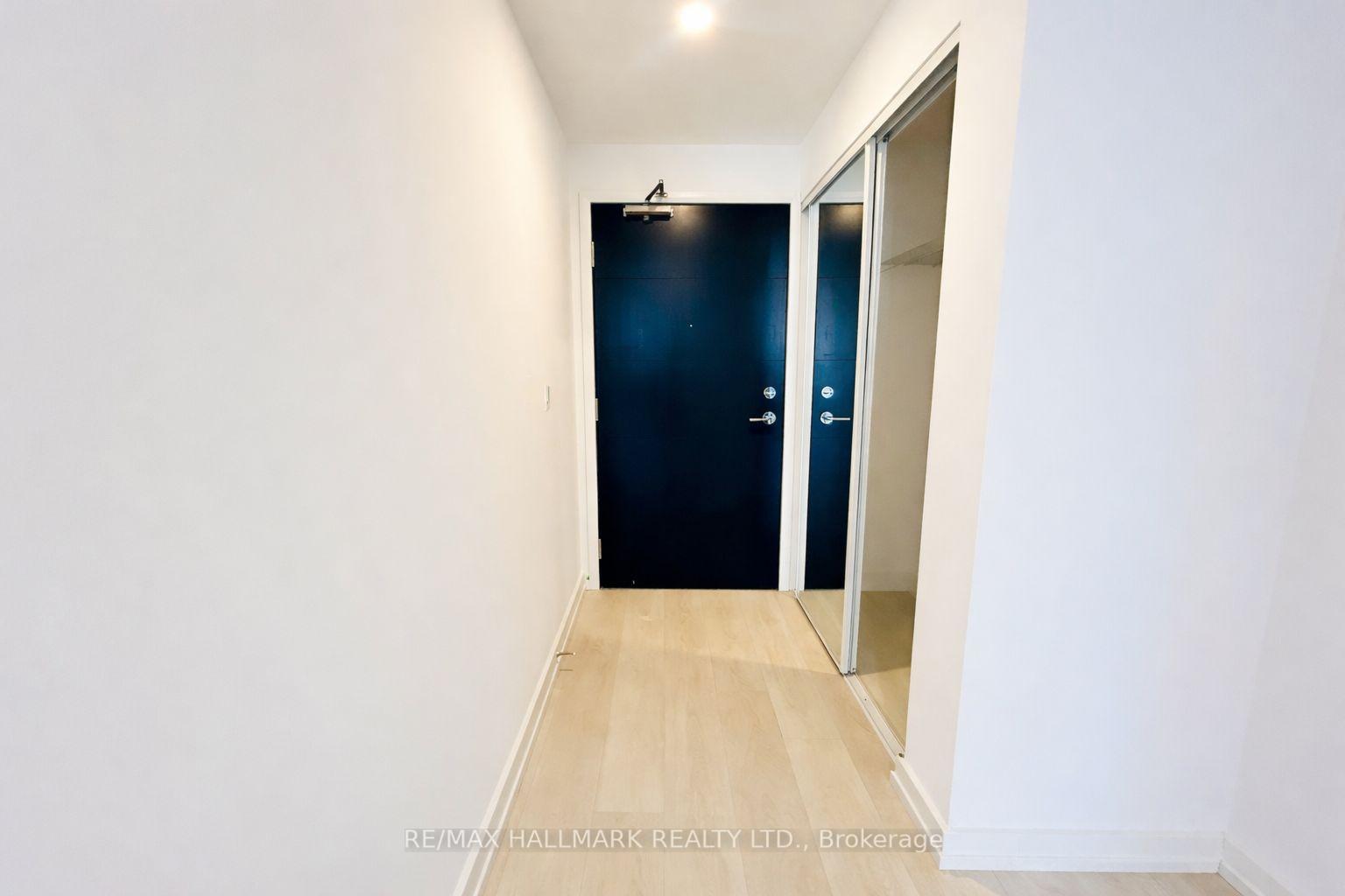 Photo 10 of Unit 713, 75 James Street S, Hamilton, Corktown — HOMEH