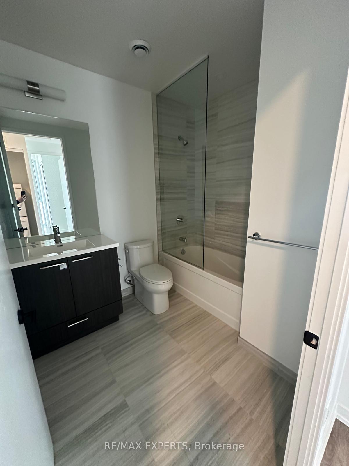 Photo 13 of Unit 1612, 225 Commerce Street, Vaughan, Vaughan Corporate Centre — HOMEH