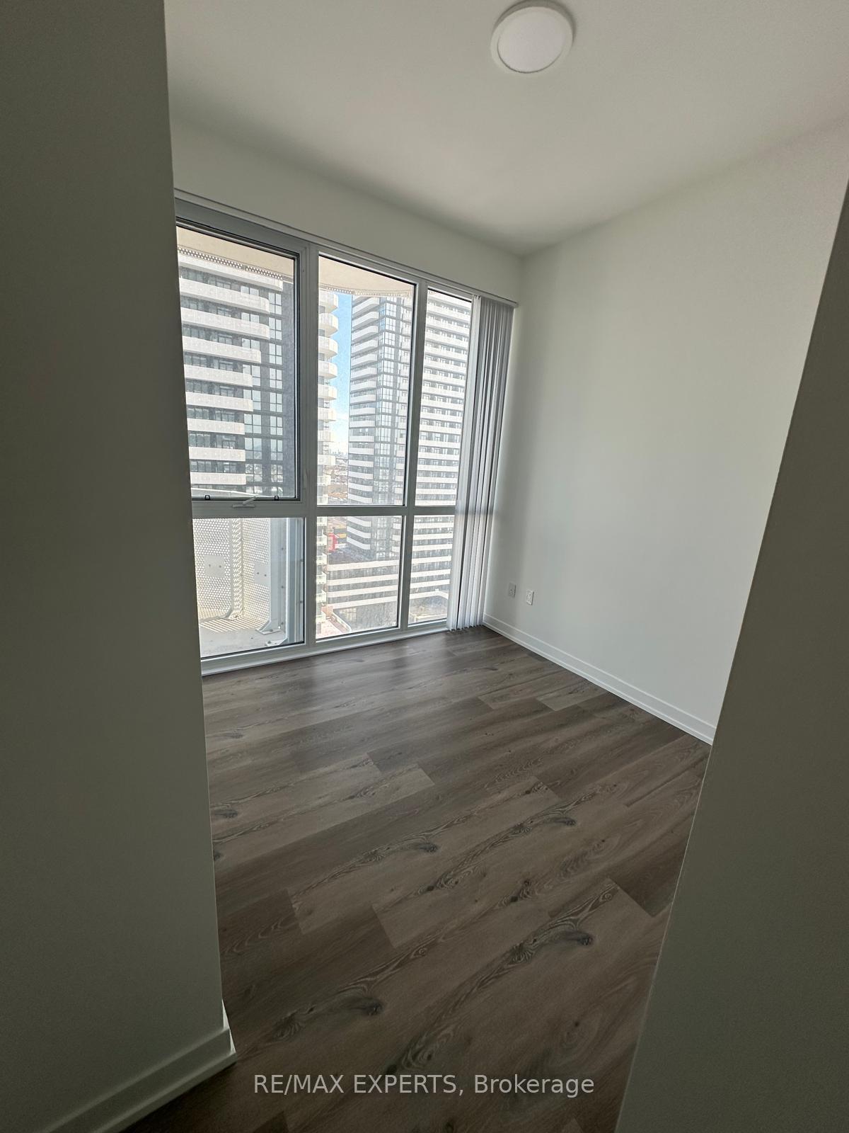Photo 16 of Unit 1612, 225 Commerce Street, Vaughan, Vaughan Corporate Centre — HOMEH