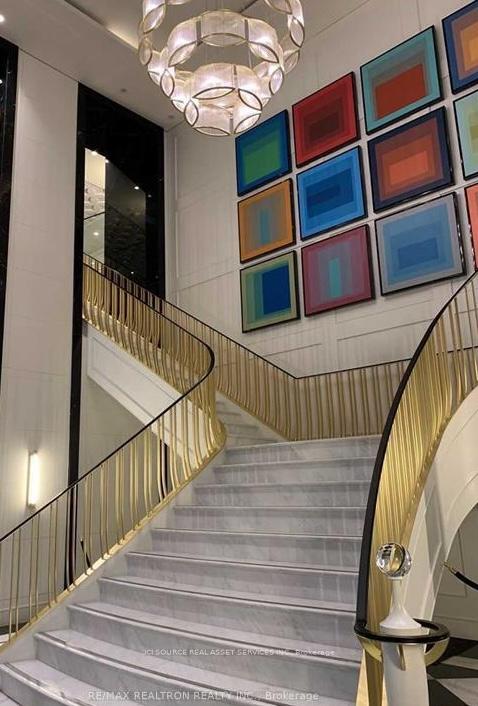 Photo 3 of Unit 611, 955 Bay Street, Toronto, Bay Street Corridor — HOMEH