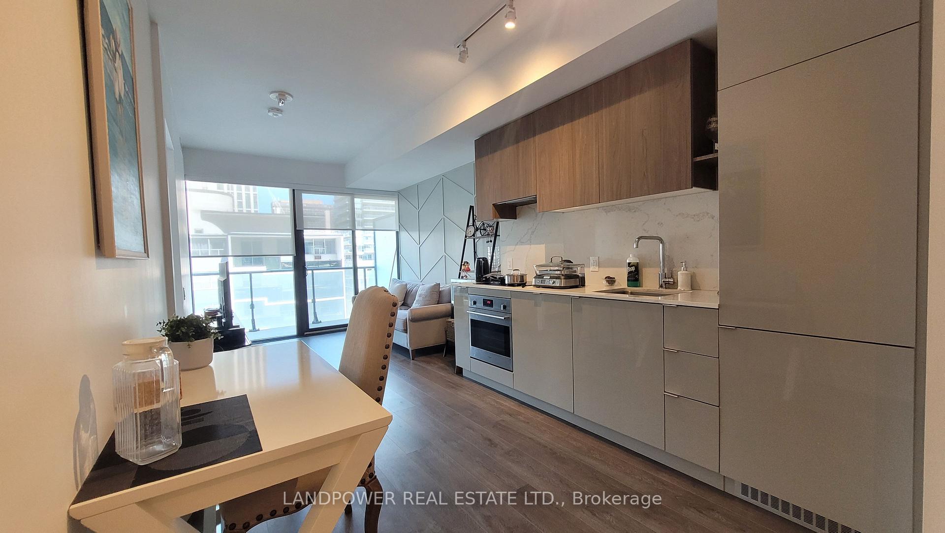 Photo 8 of Unit 607, 161 Roehampton Avenue, Toronto, Mount Pleasant West — HOMEH