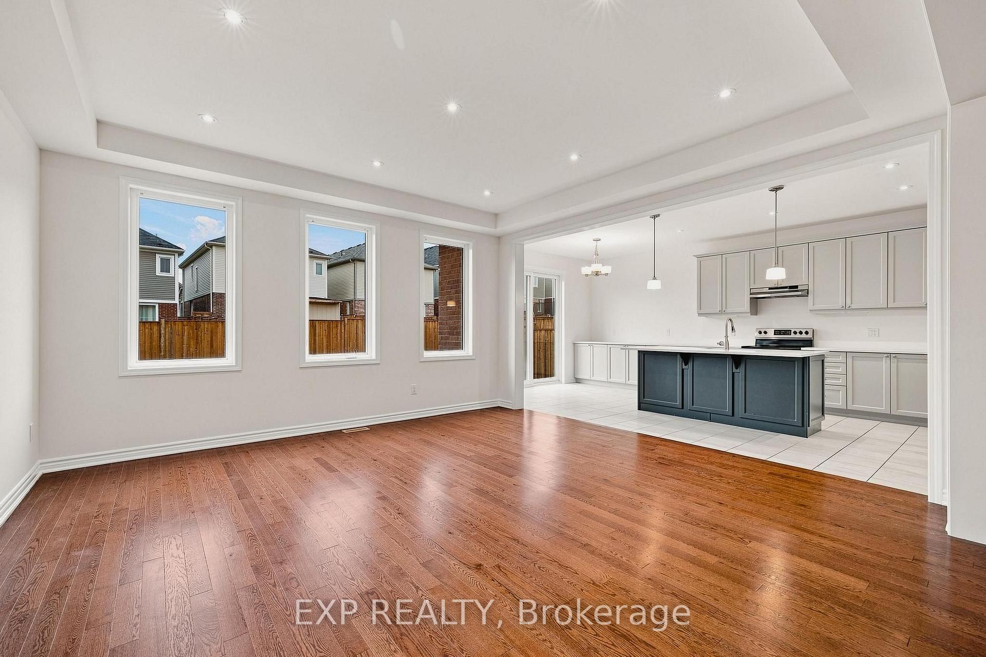 Photo 10 of 264 Ridge Road, Cambridge, Silver Heights — HOMEH