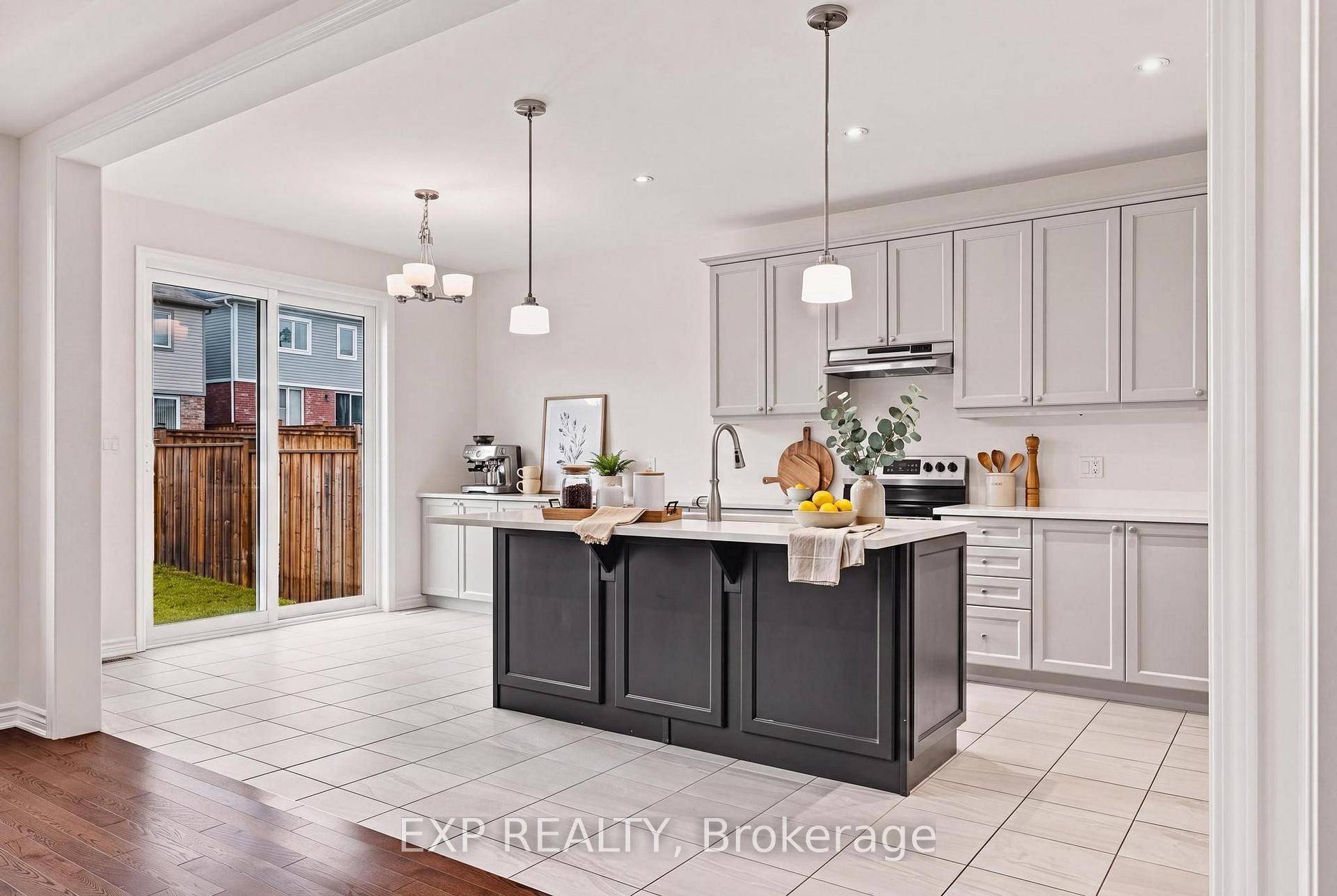 Photo 13 of 264 Ridge Road, Cambridge, Silver Heights — HOMEH