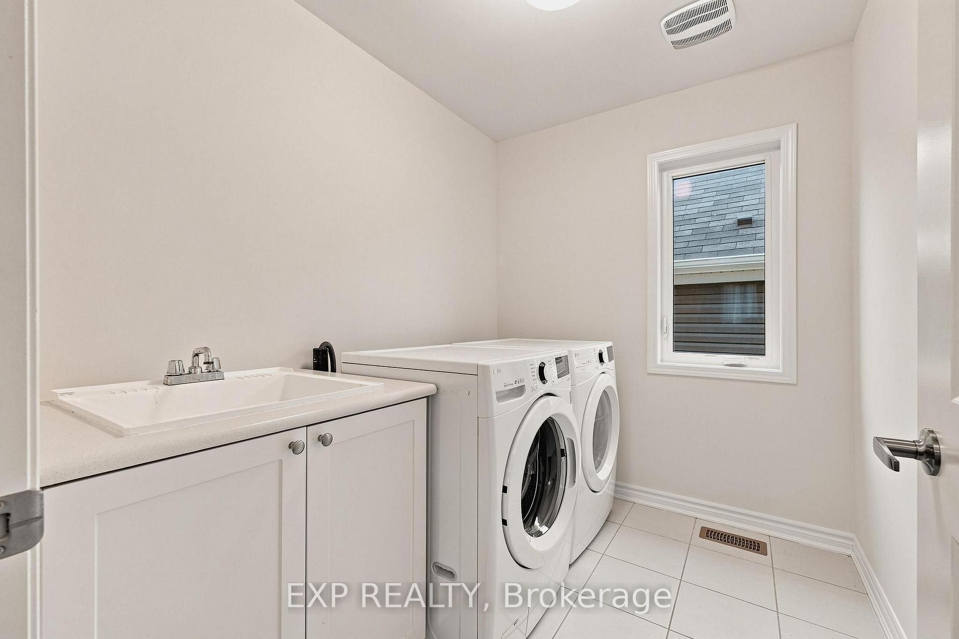 Photo 37 of 264 Ridge Road, Cambridge, Silver Heights — HOMEH