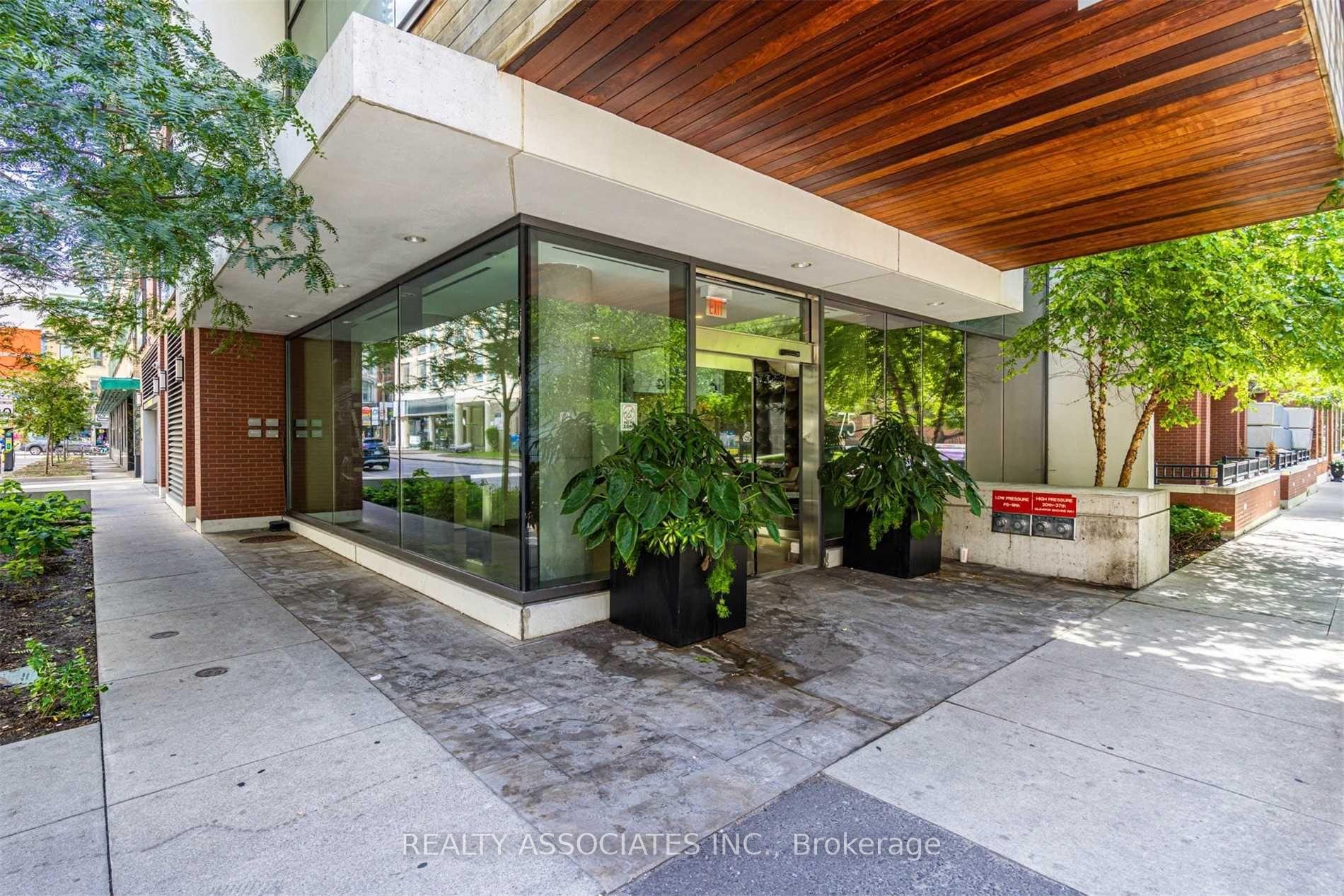 Photo 13 of Unit 2105, 75 St Nicholas Street, Toronto, Bay Street Corridor — HOMEH