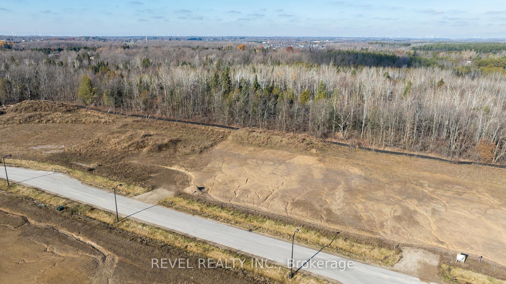 Photo 2 of 16 Private Berry Drive, Amaranth, Rural Amaranth — HOMEH