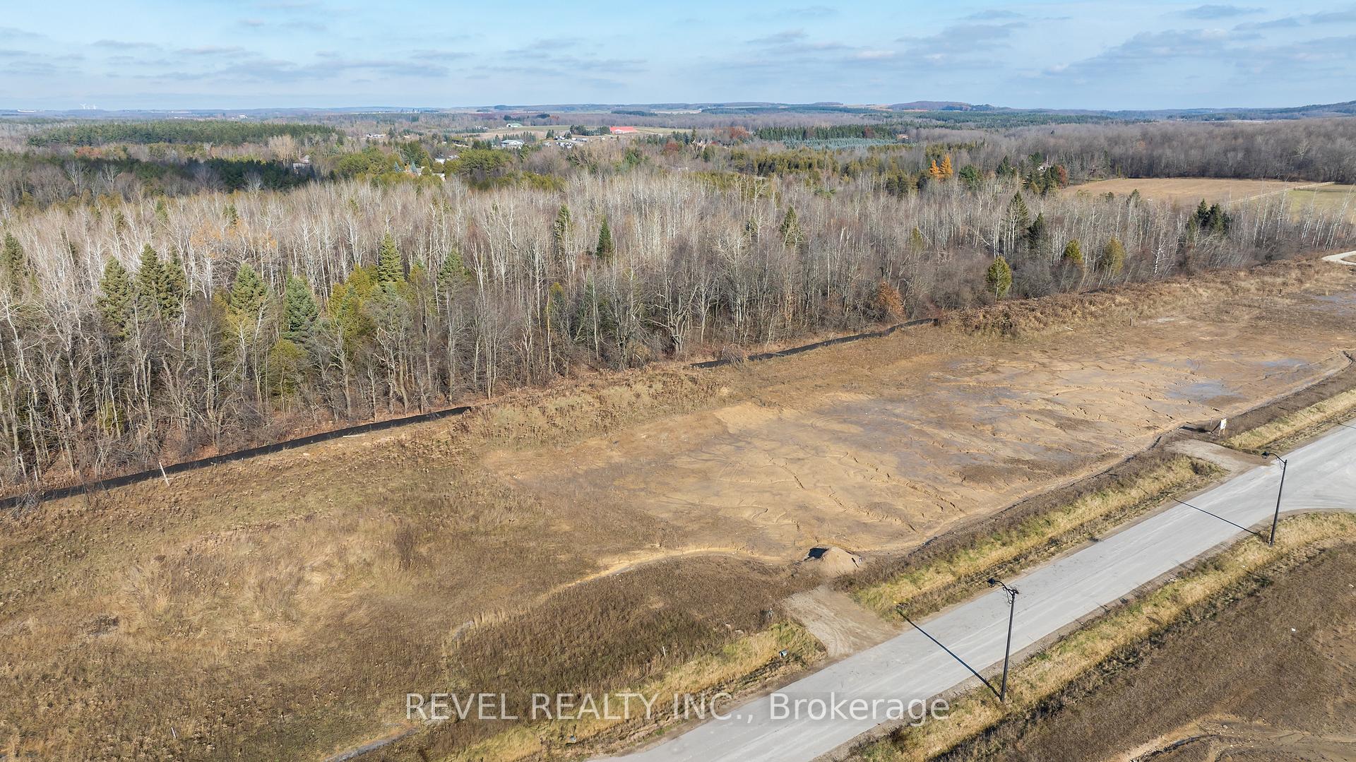 Photo 3 of 16 Private Berry Drive, Amaranth, Rural Amaranth — HOMEH