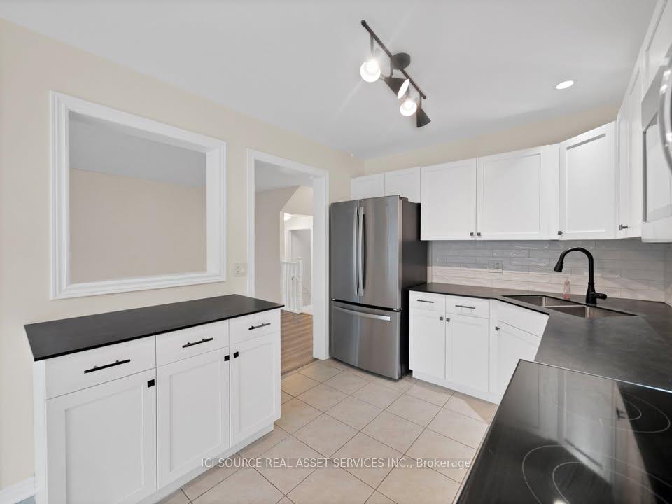 Photo 3 of 174 Mcbride Avenue, St. Catharines, Rykert/Vansickle — HOMEH