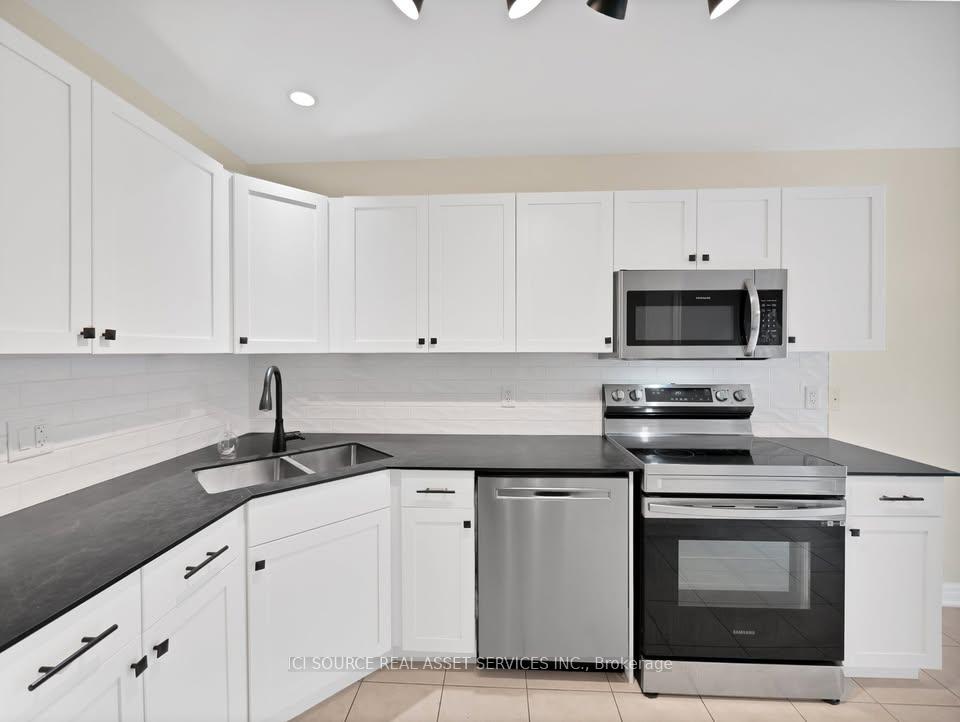 Photo 4 of 174 Mcbride Avenue, St. Catharines, Rykert/Vansickle — HOMEH