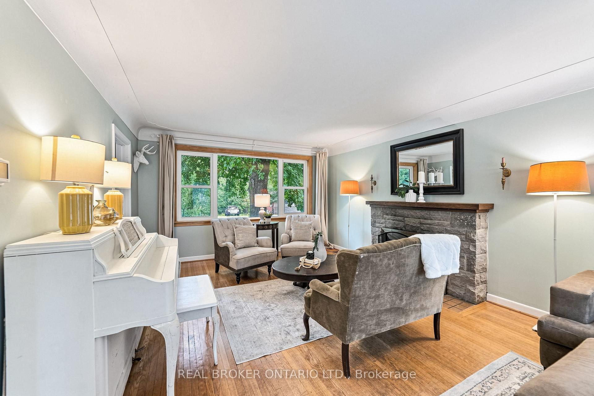 Photo 4 of 177 York Road, Hamilton, Dundas — HOMEH