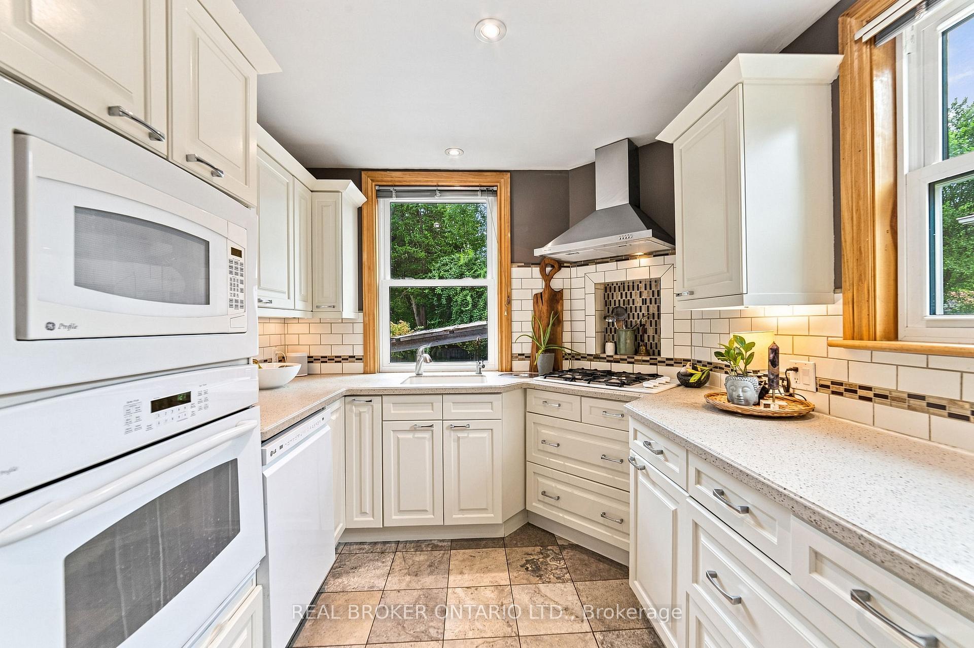 Photo 6 of 177 York Road, Hamilton, Dundas — HOMEH