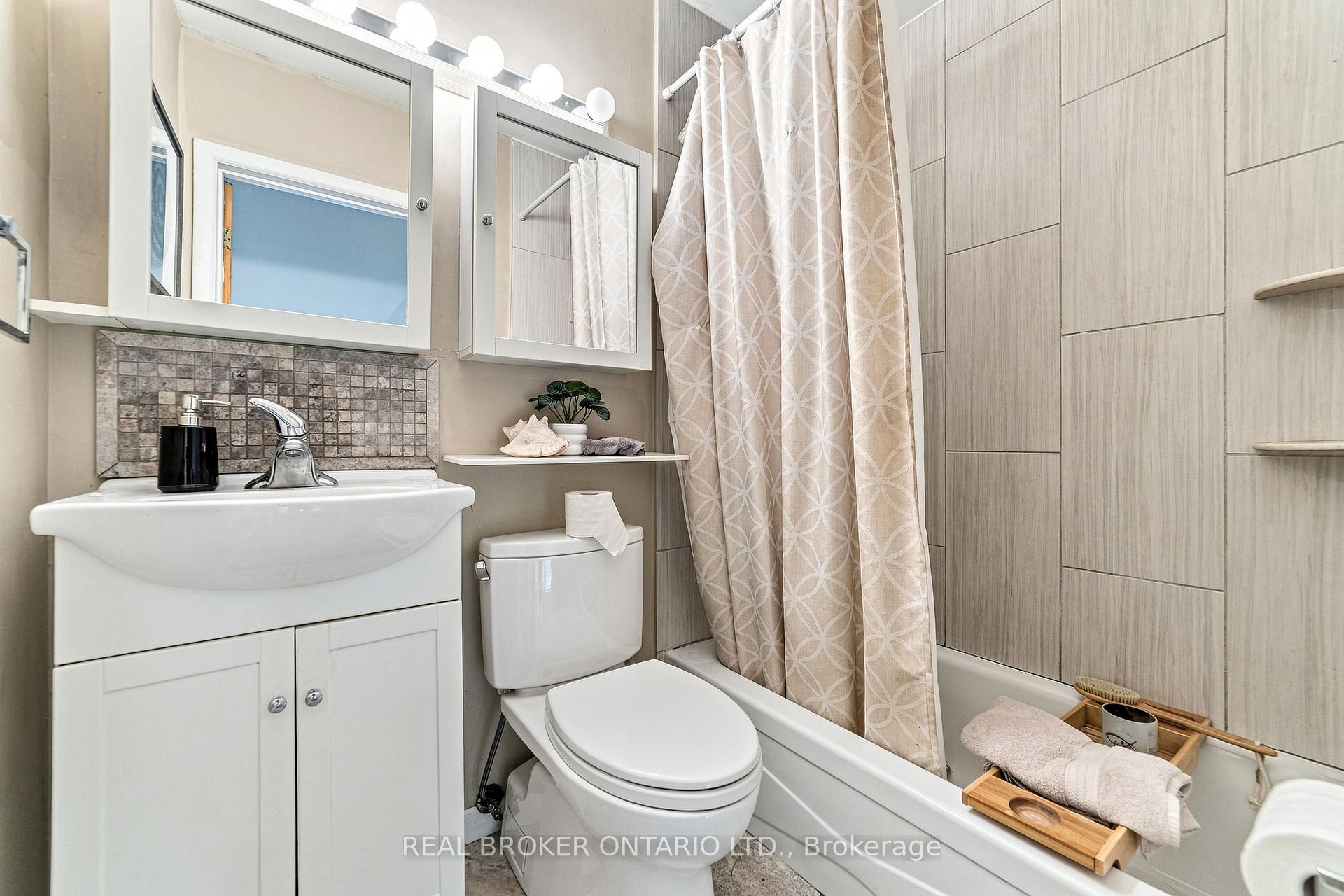Photo 9 of 177 York Road, Hamilton, Dundas — HOMEH