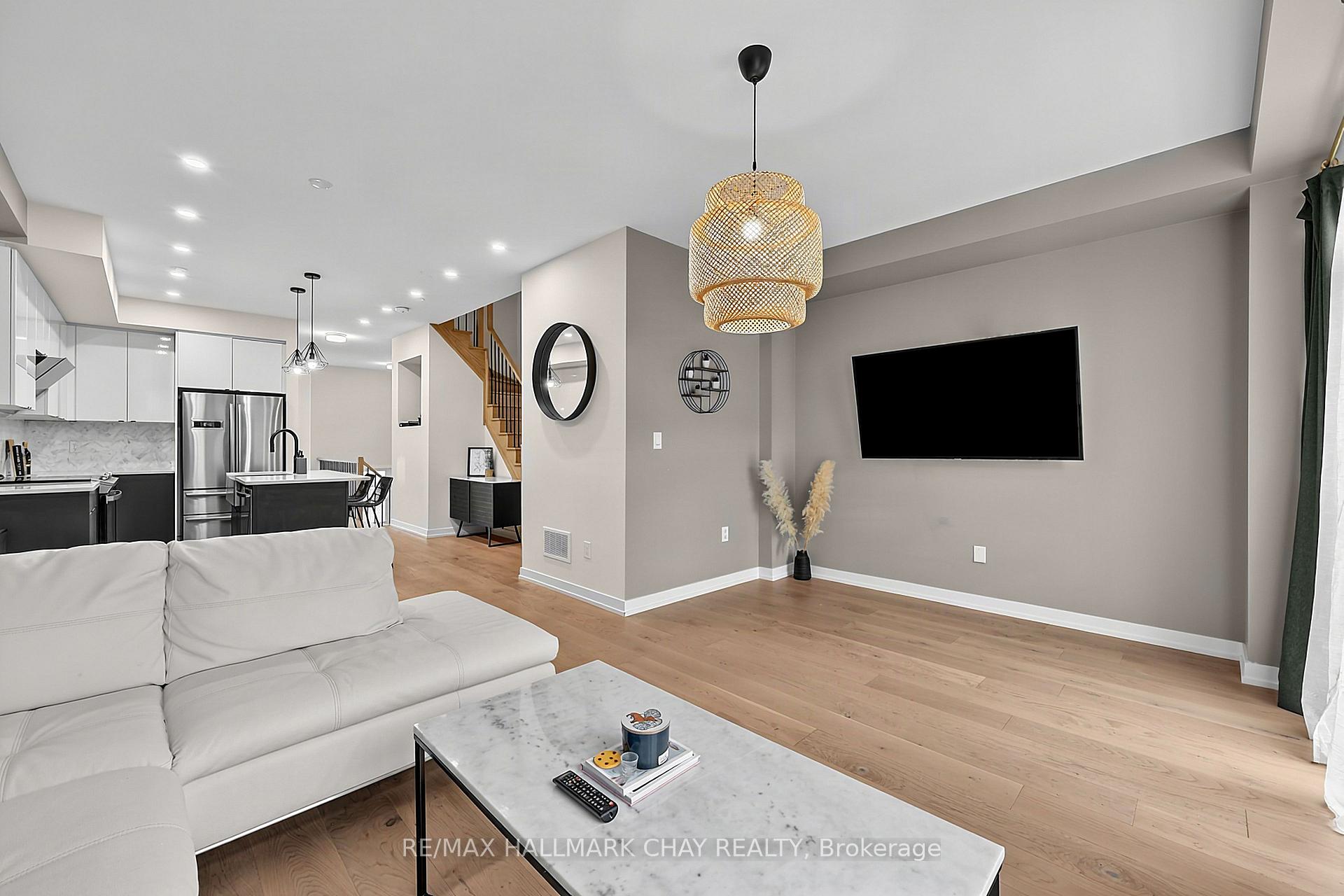 Photo 13 of 2526 Castlegate Crossing, Pickering, Duffin Heights — HOMEH