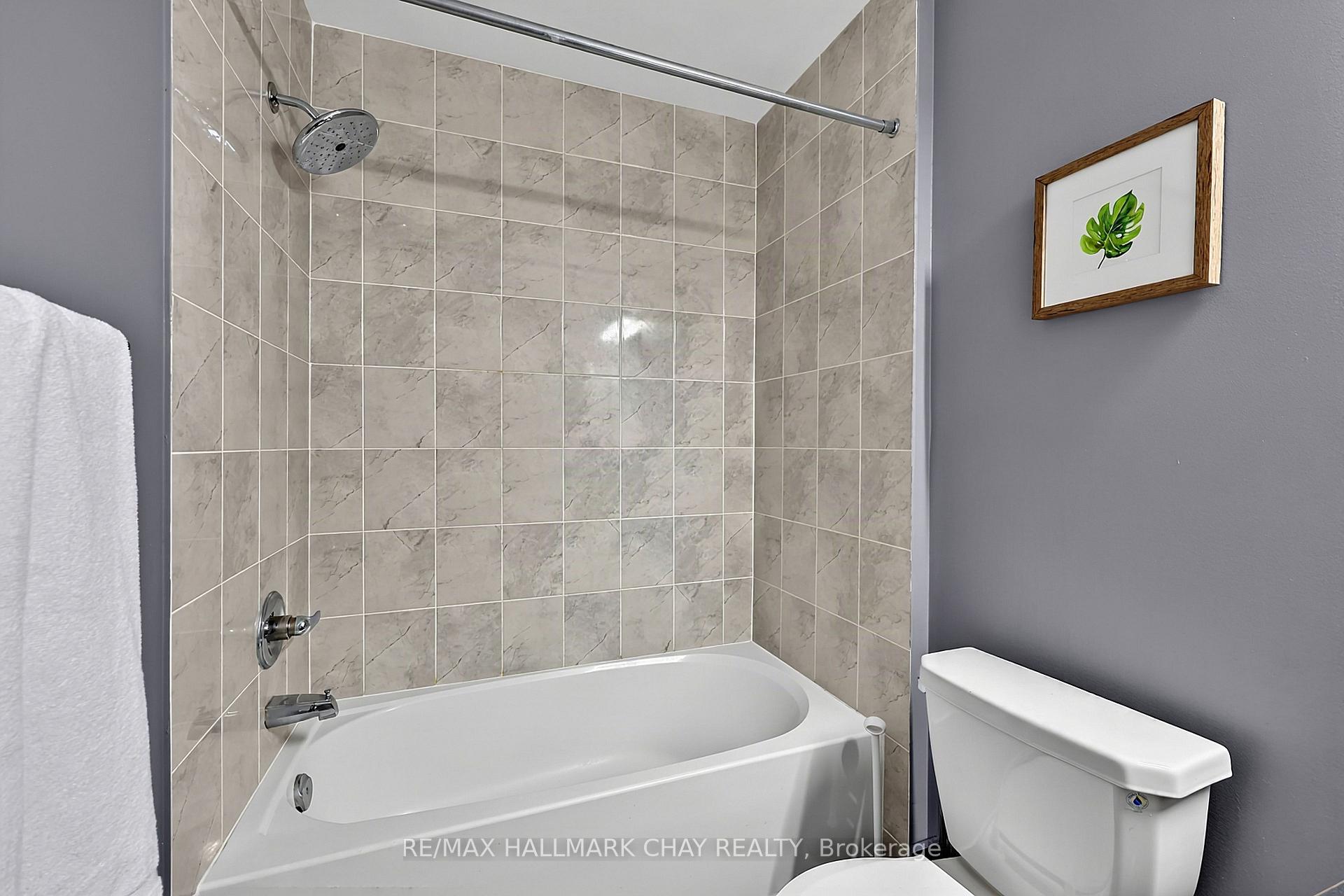 Photo 24 of 2526 Castlegate Crossing, Pickering, Duffin Heights — HOMEH