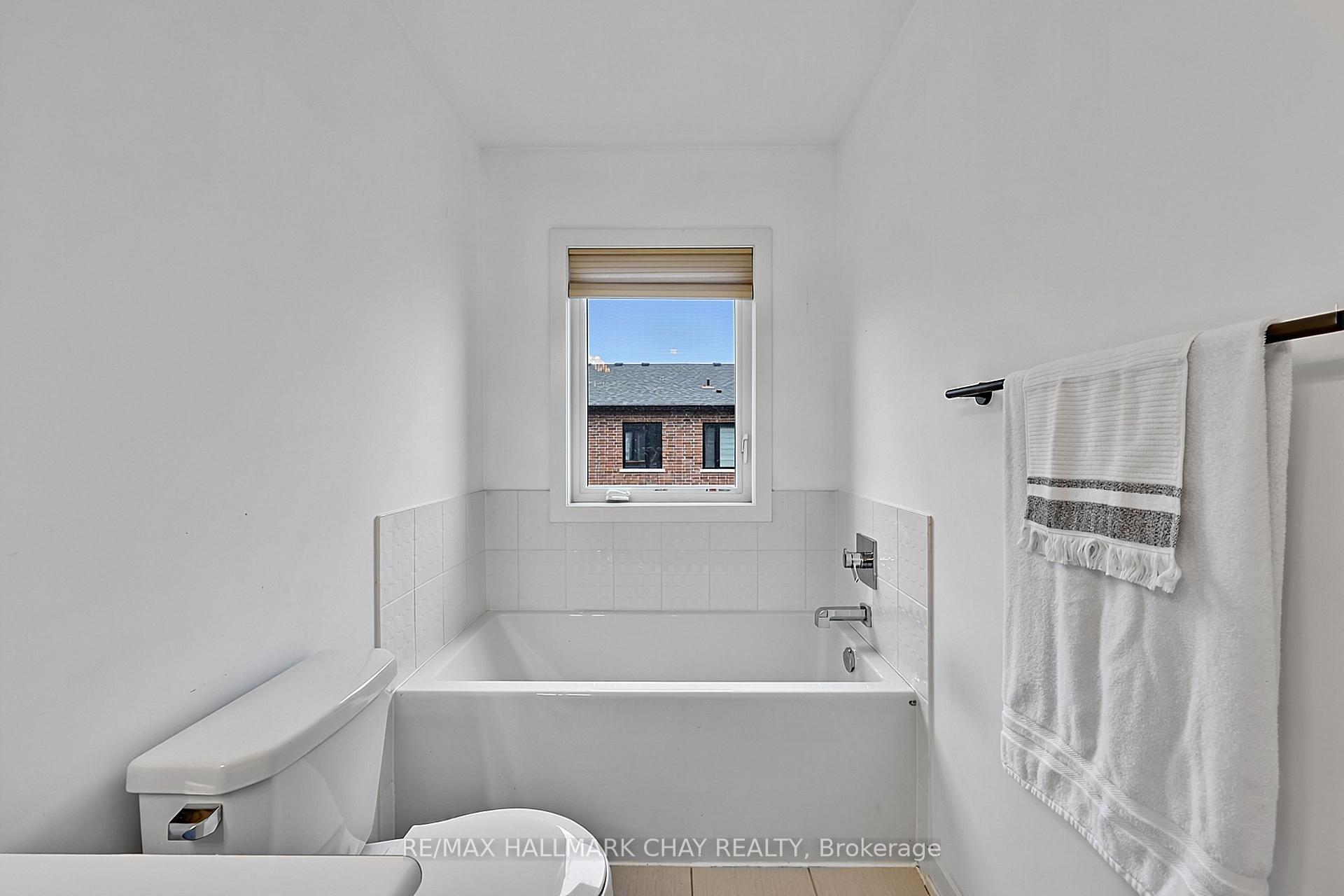 Photo 29 of 2526 Castlegate Crossing, Pickering, Duffin Heights — HOMEH