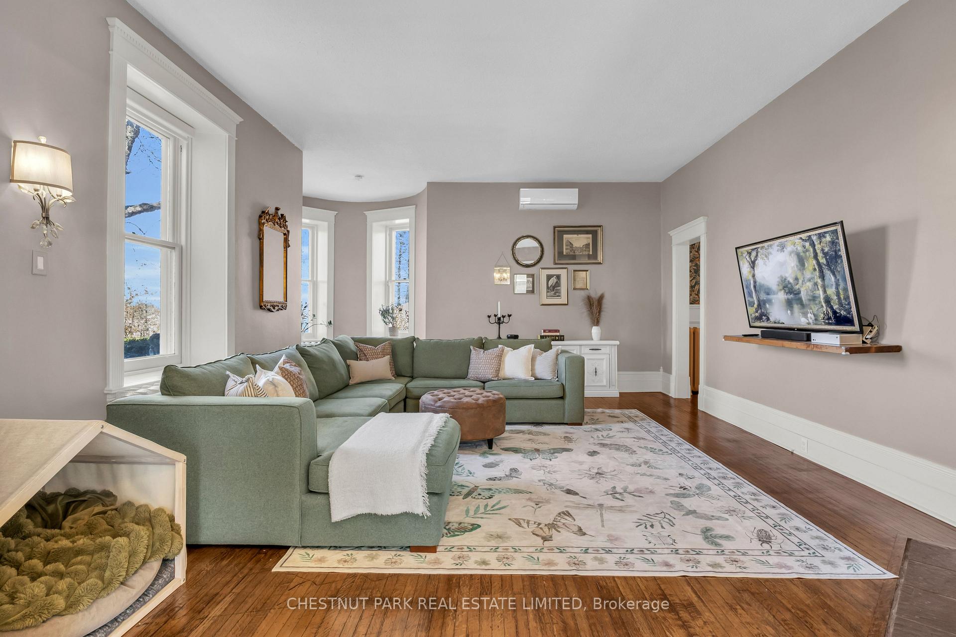 Photo 6 of 54 Bruce Street, Cambridge, East Galt — HOMEH