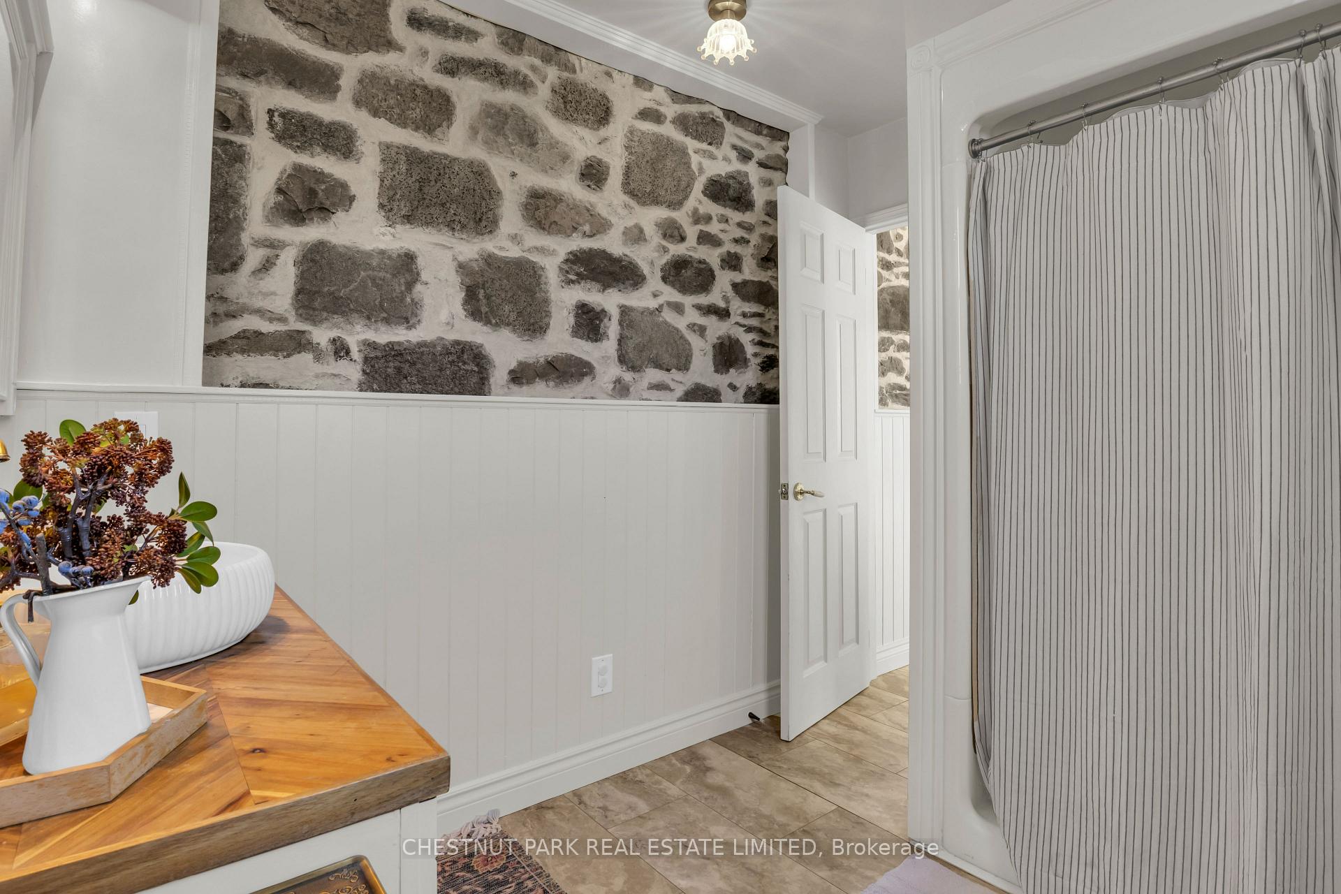 Photo 15 of 54 Bruce Street, Cambridge, East Galt — HOMEH