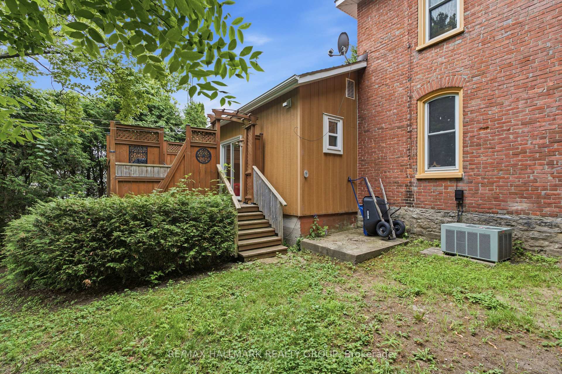 Photo 36 of 71 Union Street, Champlain, Vankleek Hill — HOMEH