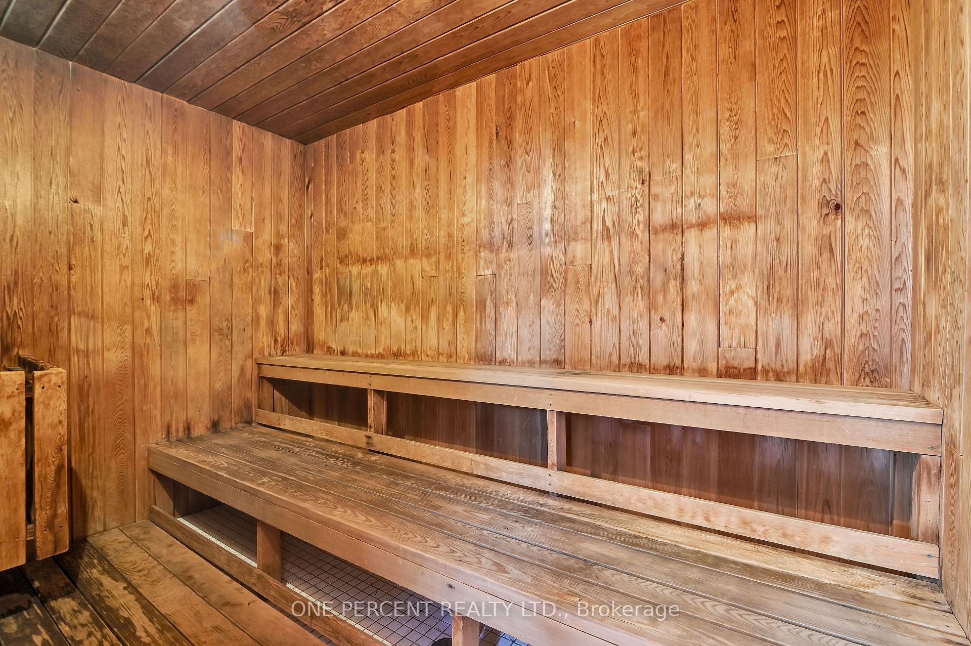 Photo 36 of Unit 204, 250 Brittany Drive, Ottawa, Viscount Alexander Park — HOMEH