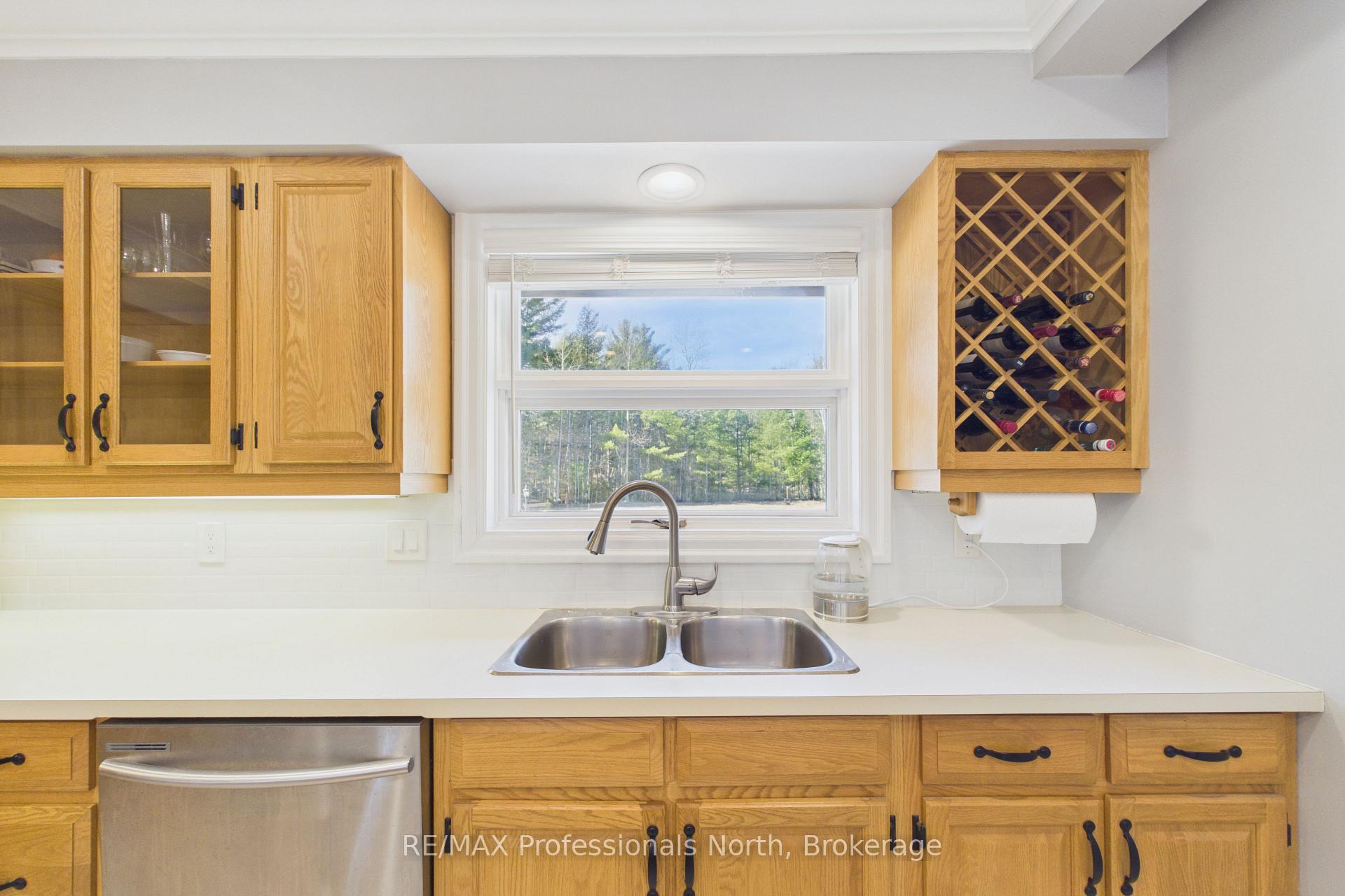 Photo 9 of 1196 Ravenscliffe Road, Huntsville, Chaffey — HOMEH