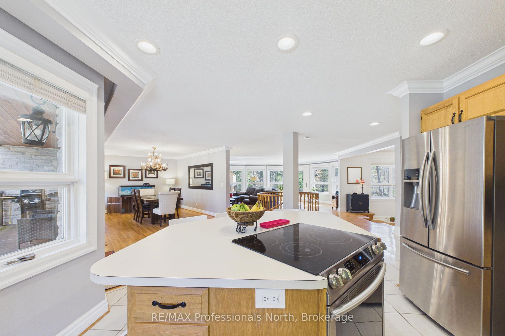 Photo 11 of 1196 Ravenscliffe Road, Huntsville, Chaffey — HOMEH